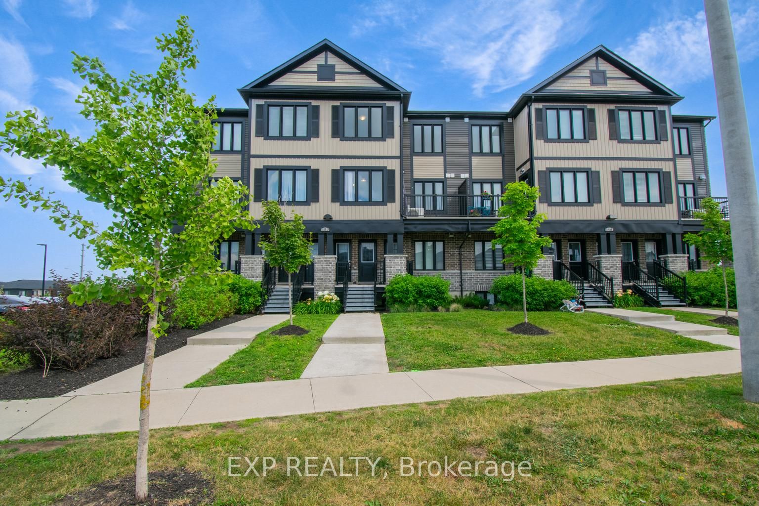 150 ROCHEFORT Street E, Kitchener, ON N2R 0P5