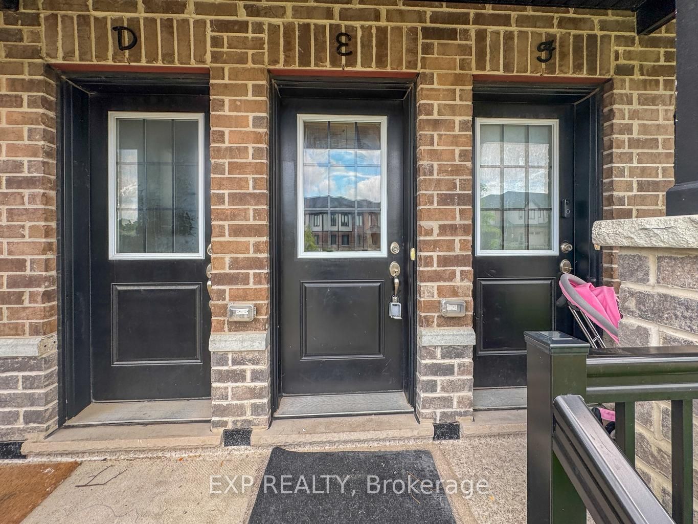 150 ROCHEFORT Street E, Kitchener, ON N2R 0P5 photo 5