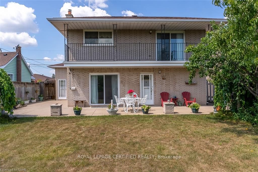 216 Margaret Avenue Lower, Hamilton, ON L8E 2H8 photo 2