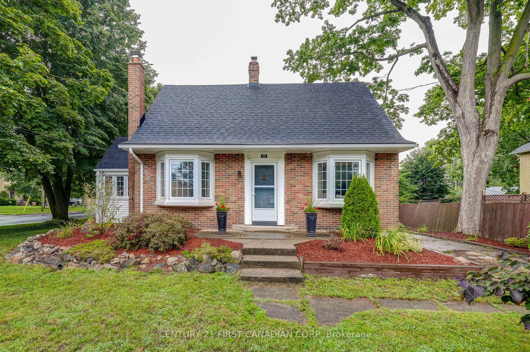 59 South Street W, Aylmer, ON N5H 1R3
