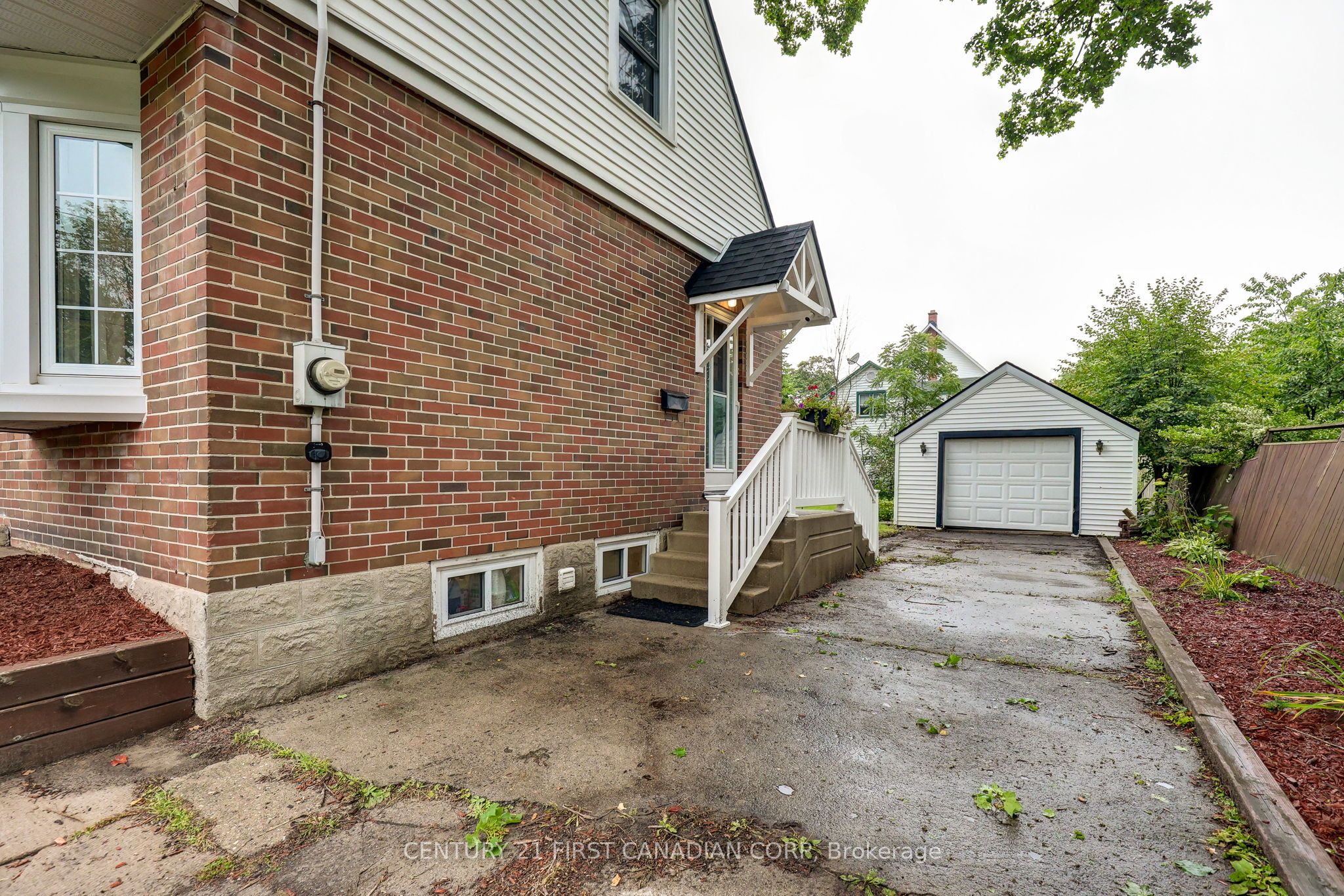 59 South Street W, Aylmer, ON N5H 1R3 photo 4