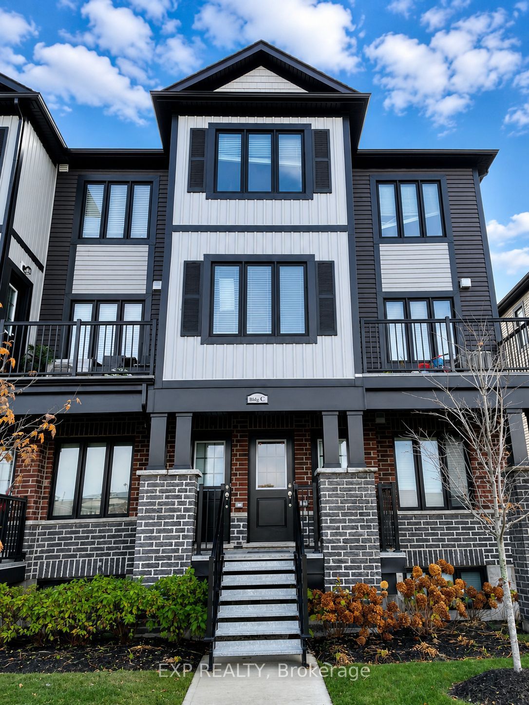 160 ROCHEFORT Street C14, Kitchener, ON N2R 0P5