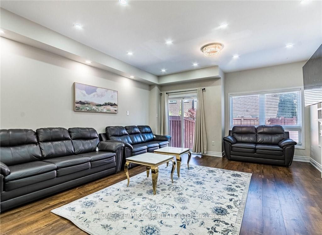 110 Highland Road 119, Kitchener, ON N2M 3S1 photo 5