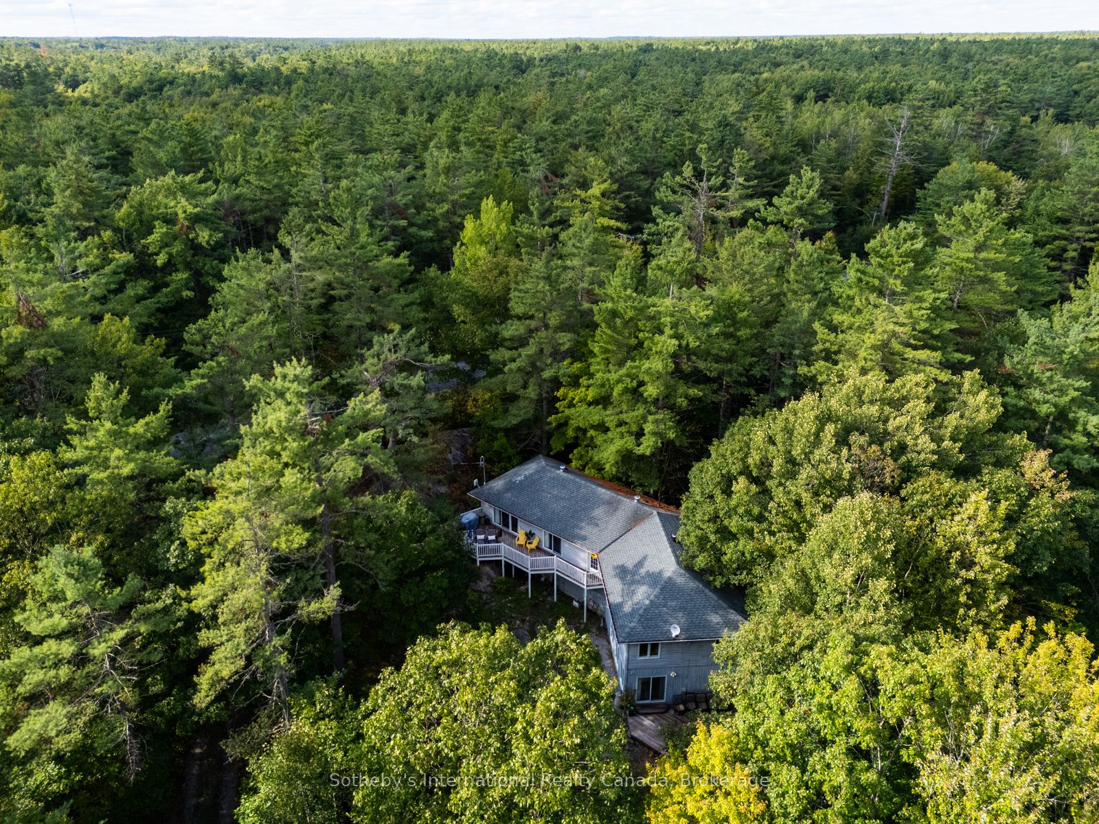 1060 North Kahshe Lake Road, Gravenhurst, ON P0E 1G0 photo 4
