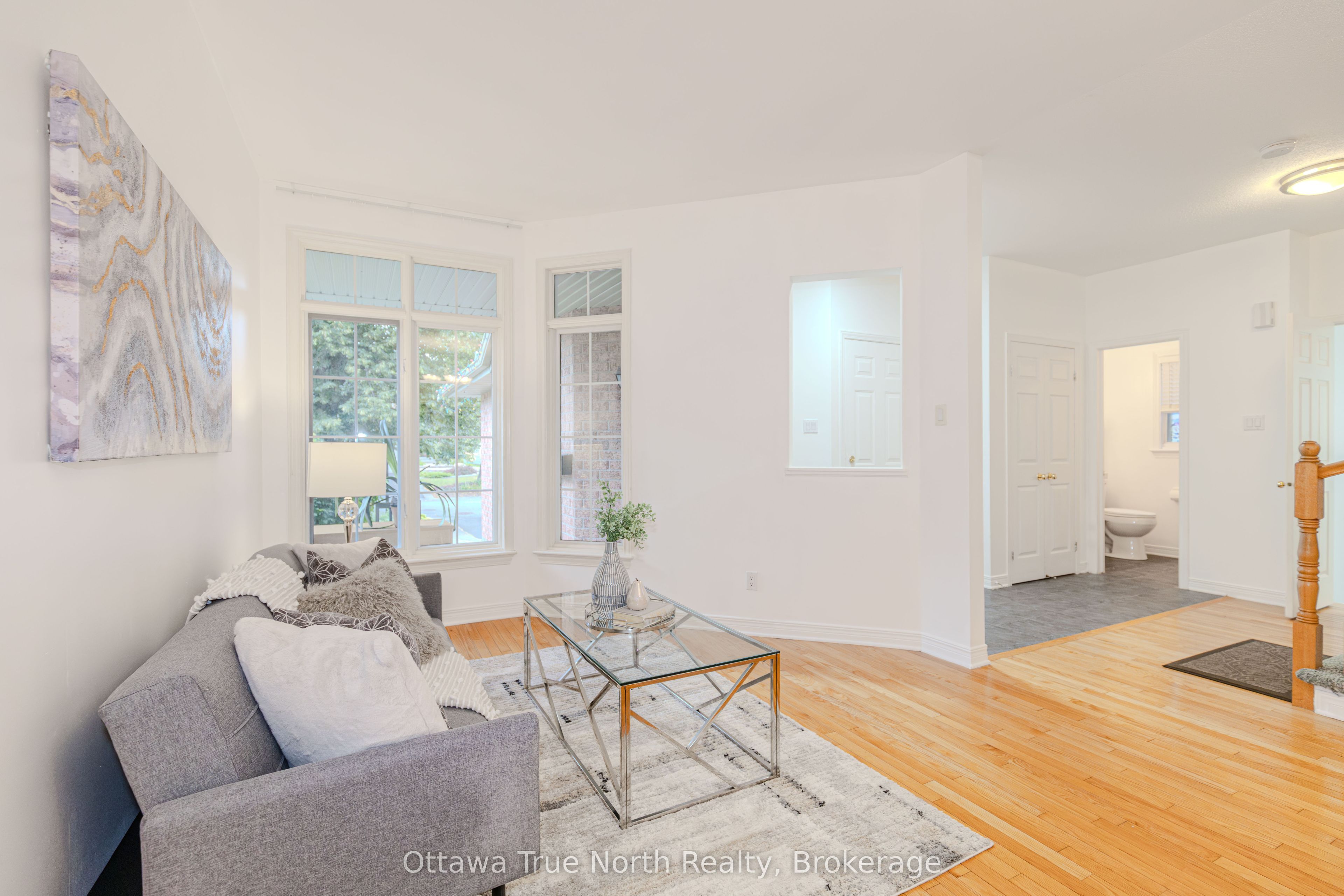43 Evanshen Crescent, Kanata, ON K2K 2Z7 photo 5