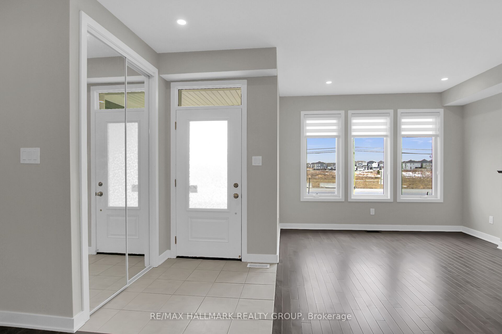 6317 Perth Street, Stittsville - Munster - Richmond, ON K0A 2Z0 photo 3