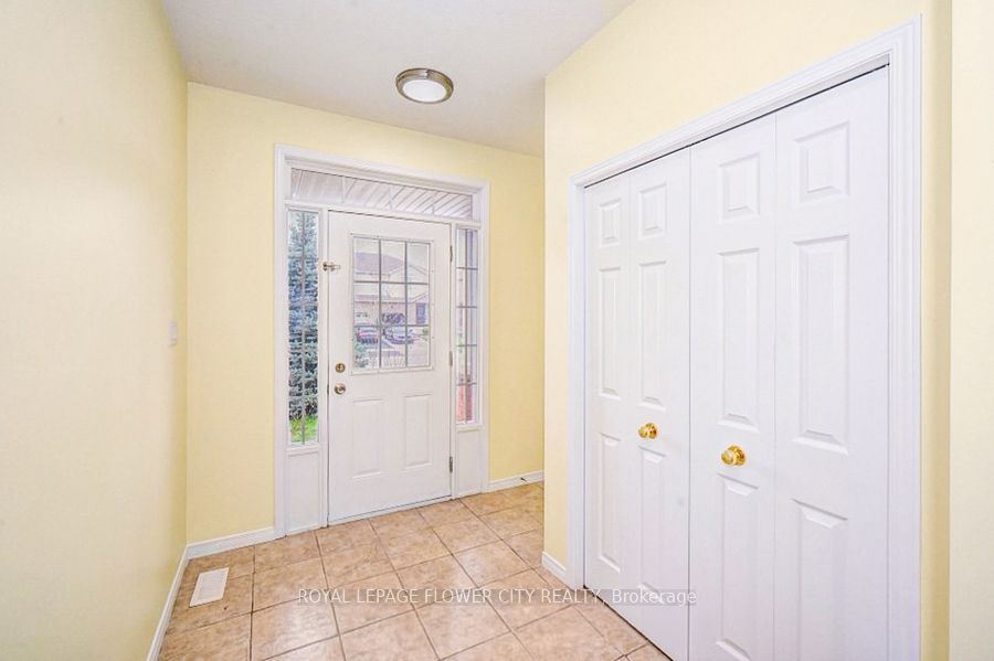 419 Tealby Crescent, Waterloo, ON N2J 4Y8 photo 3