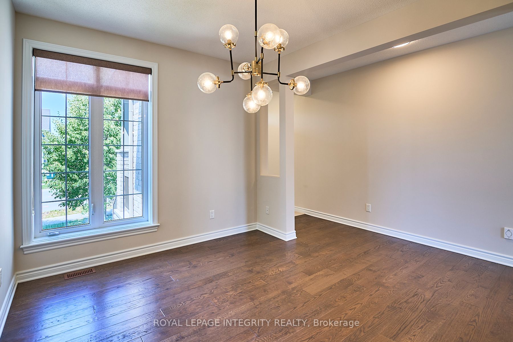 384 Huntsville Drive, Kanata, ON K2T 0H5 photo 4