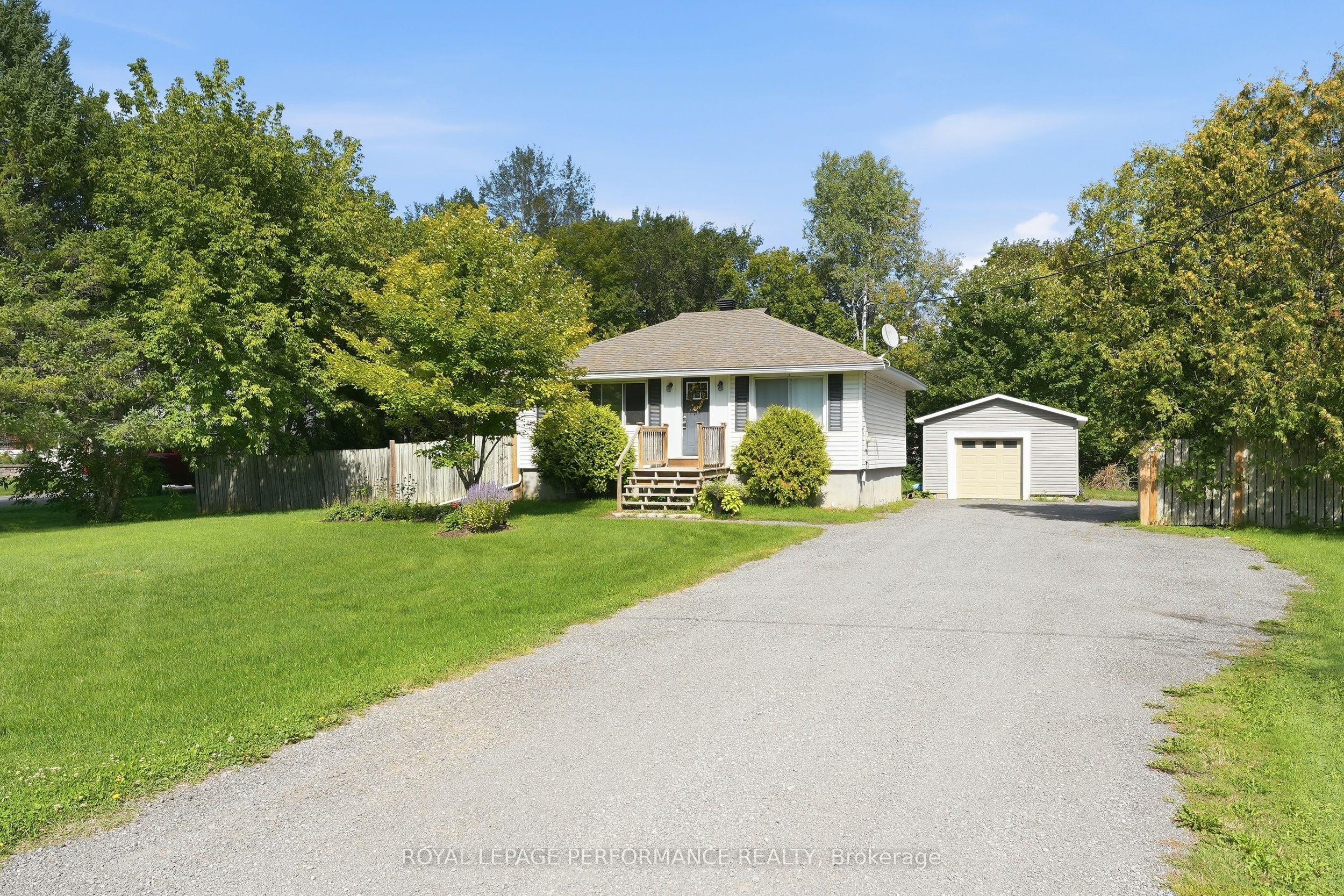 1695 Lacasse Road, Clarence-Rockland, ON K0A 1N0 photo 2