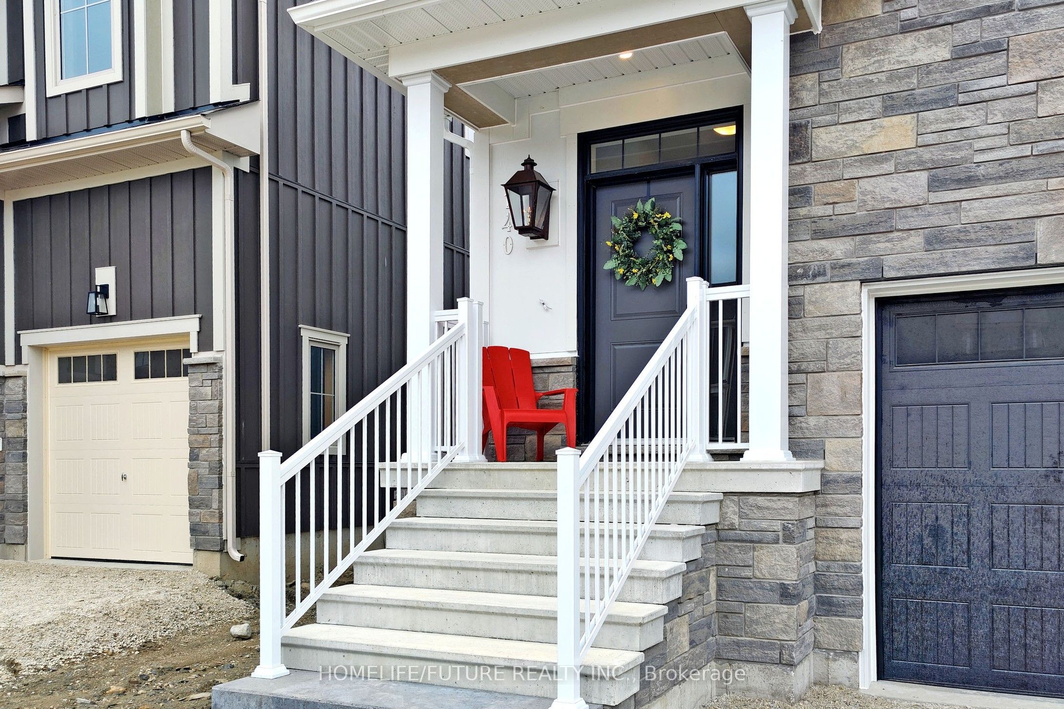 140 Courtland Street, Blue Mountains, ON L9Y 5L7 photo 4