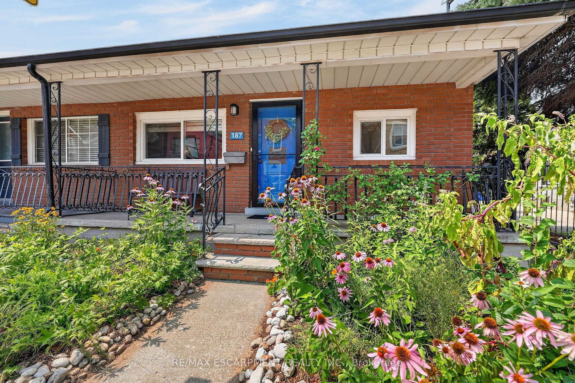 187 Ray Street N, Hamilton, ON L8R 2Y3 photo 2