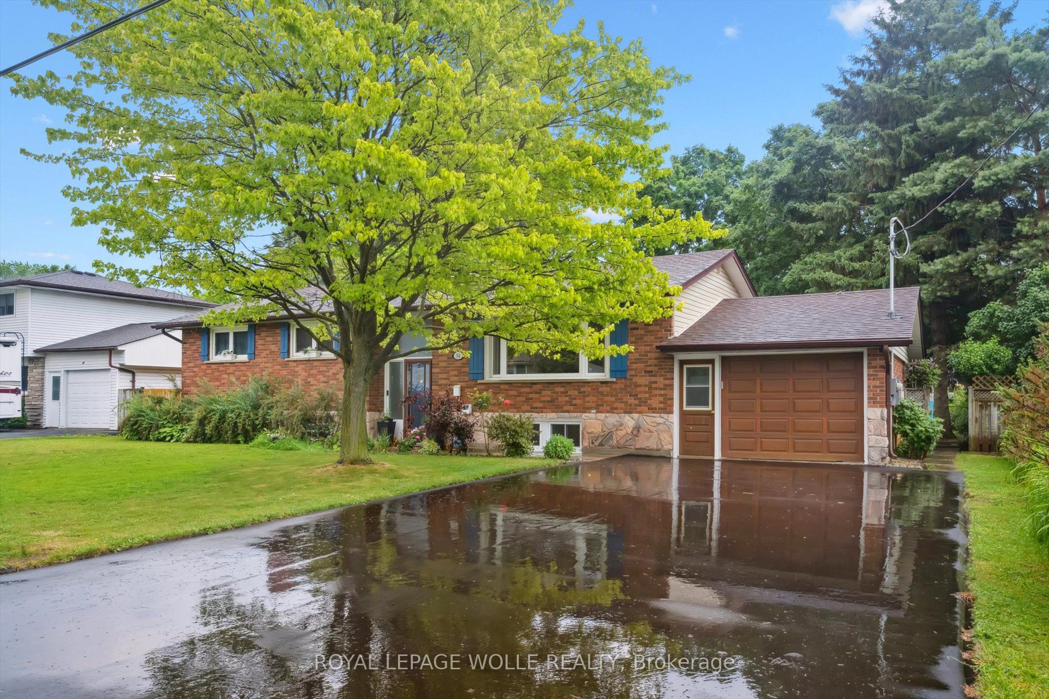 54 Schweitzer Street Unit B, Kitchener, ON N2K 1B4 photo 2