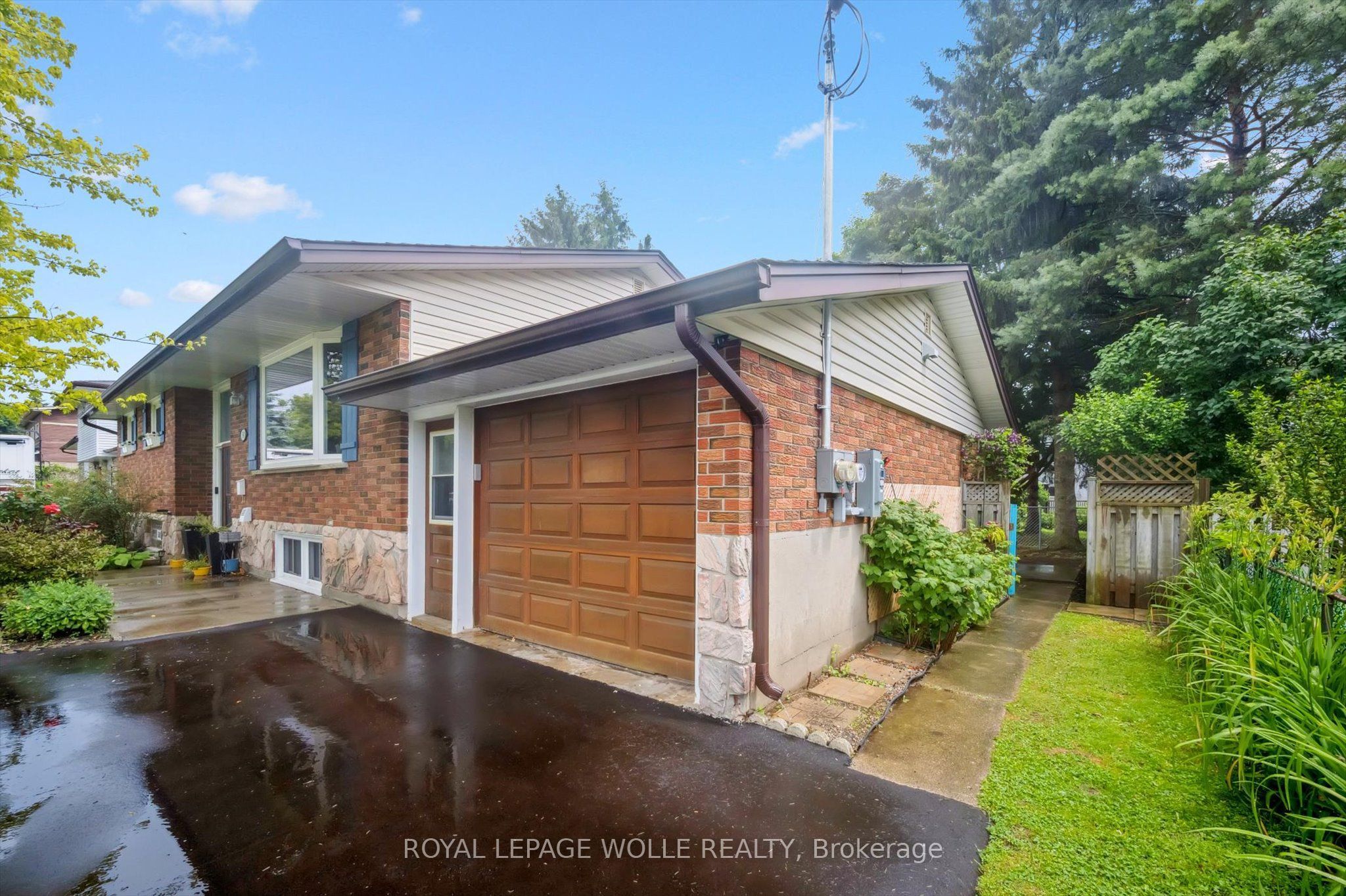 54 Schweitzer Street Unit B, Kitchener, ON N2K 1B4 photo 4