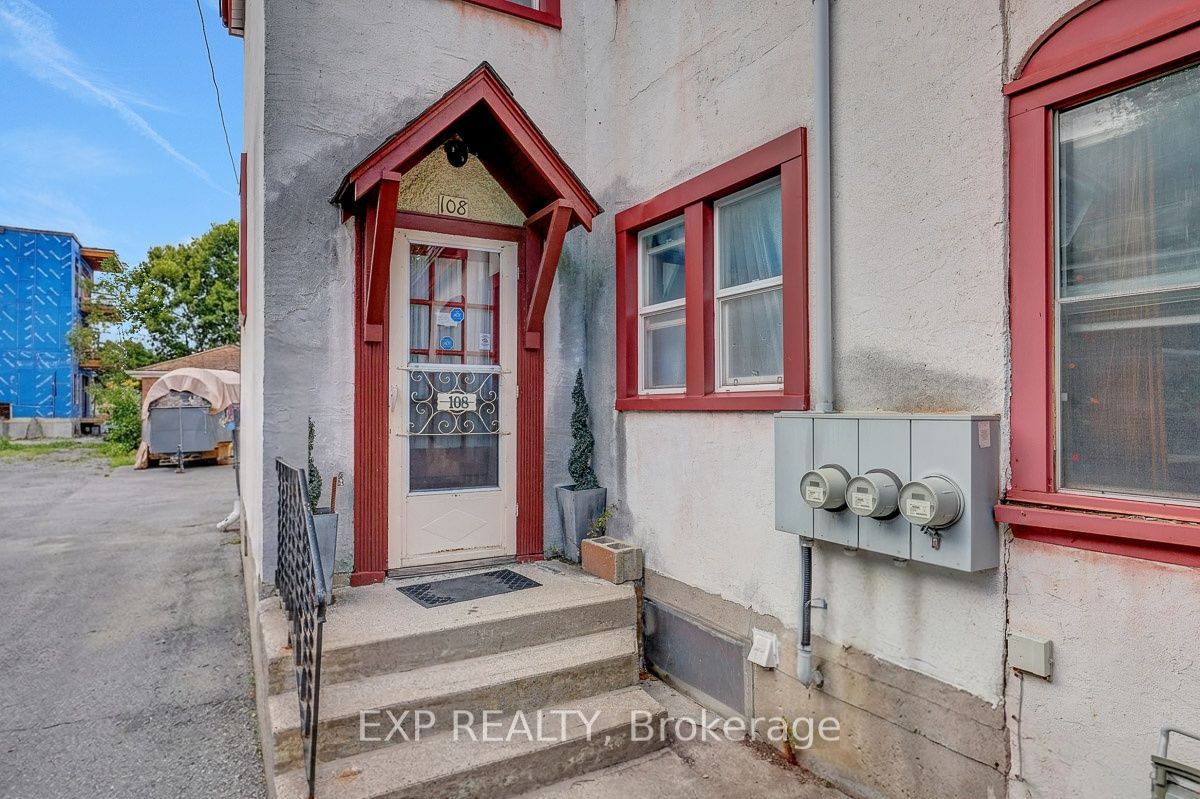108 Lebreton Street N, West Centre Town, ON K1R 7H4 photo 2