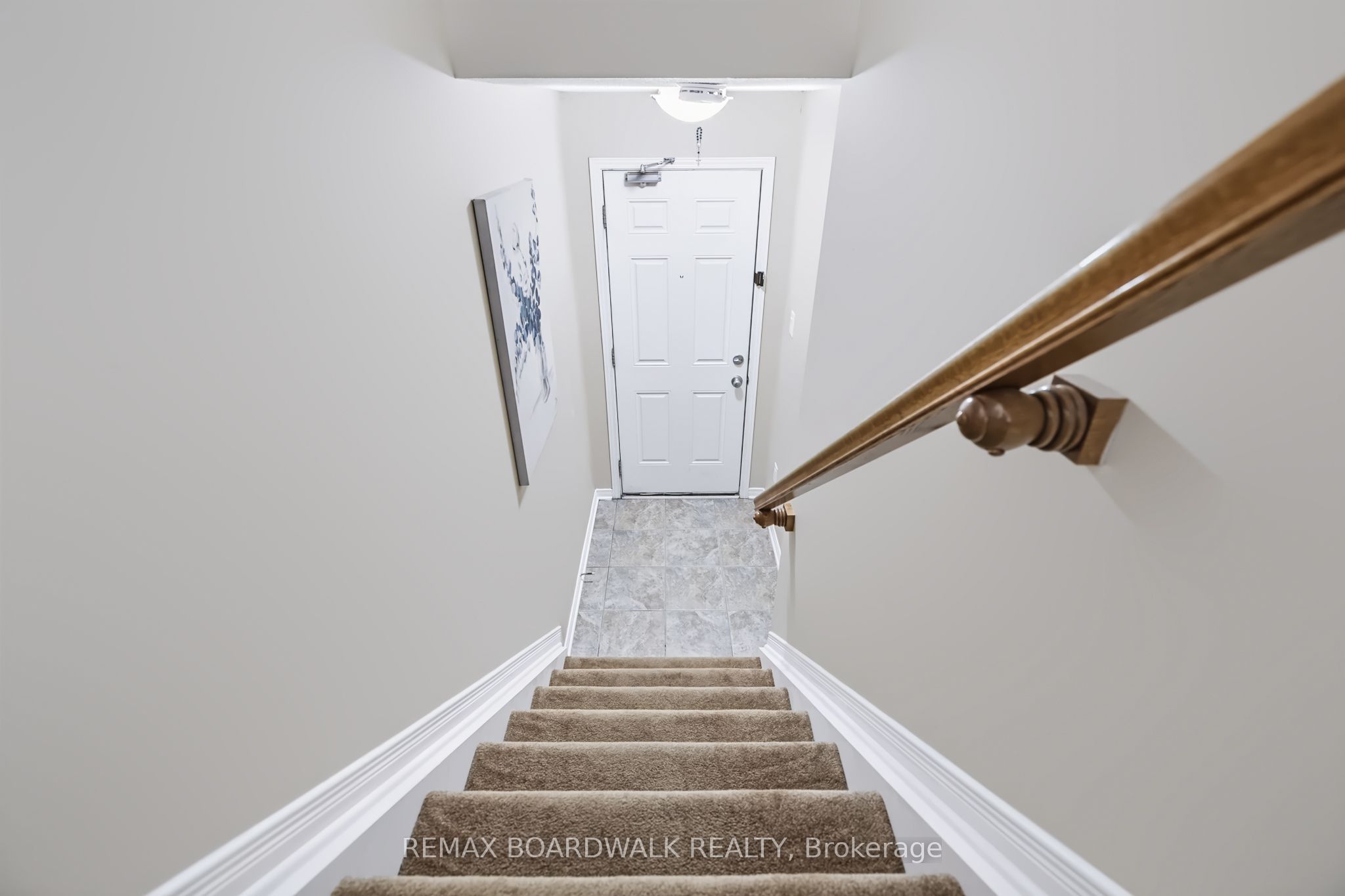 312 Galston Private, Orleans - Convent Glen and Area, ON K1W 0G3 photo 4