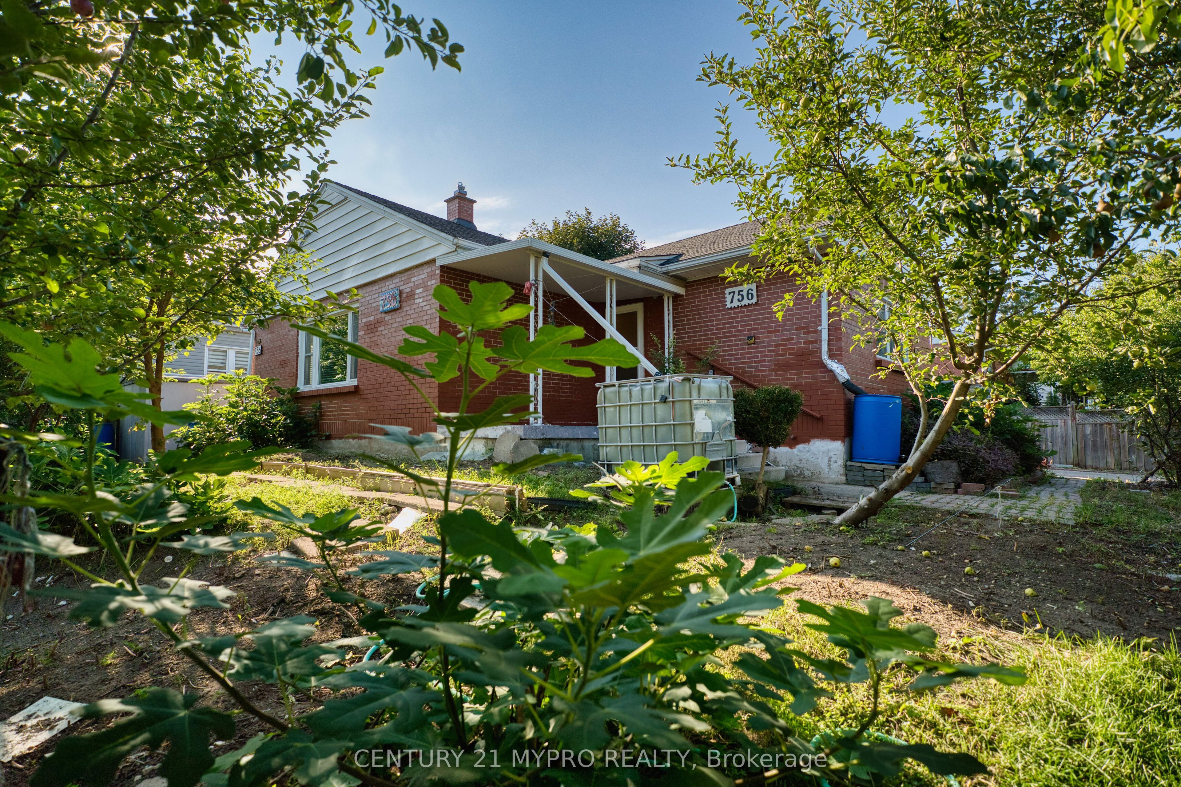 756 Cheapside Street, London East, ON N5Y 3Y7 photo 2