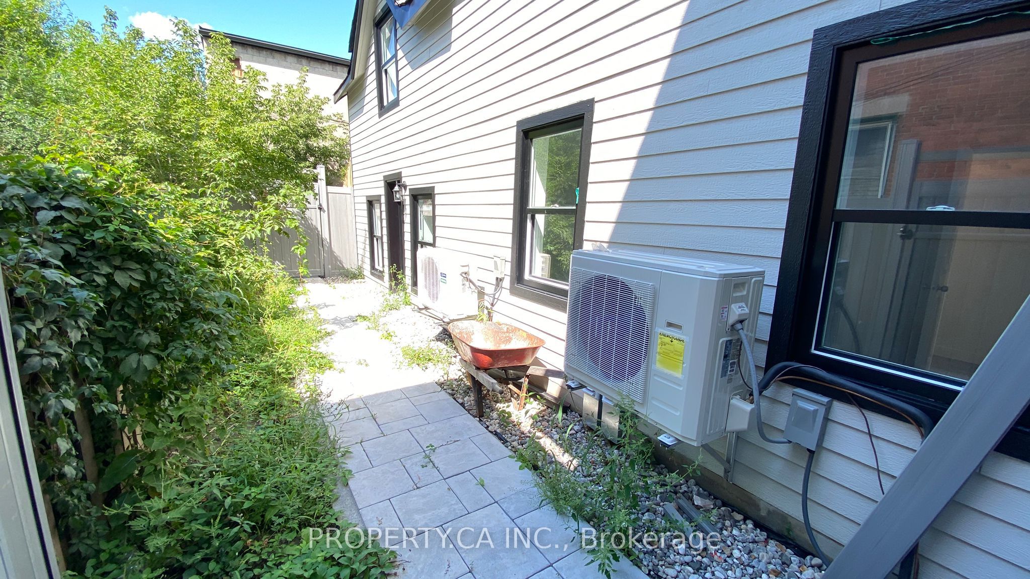 395 Gladstone Avenue B, Ottawa Centre, ON K2P 0Y9 photo 3