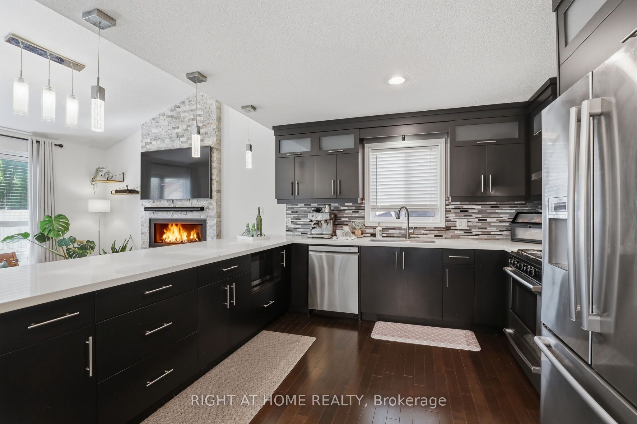 2322 Buroak Drive, London North, ON N6G 0L1 photo 3