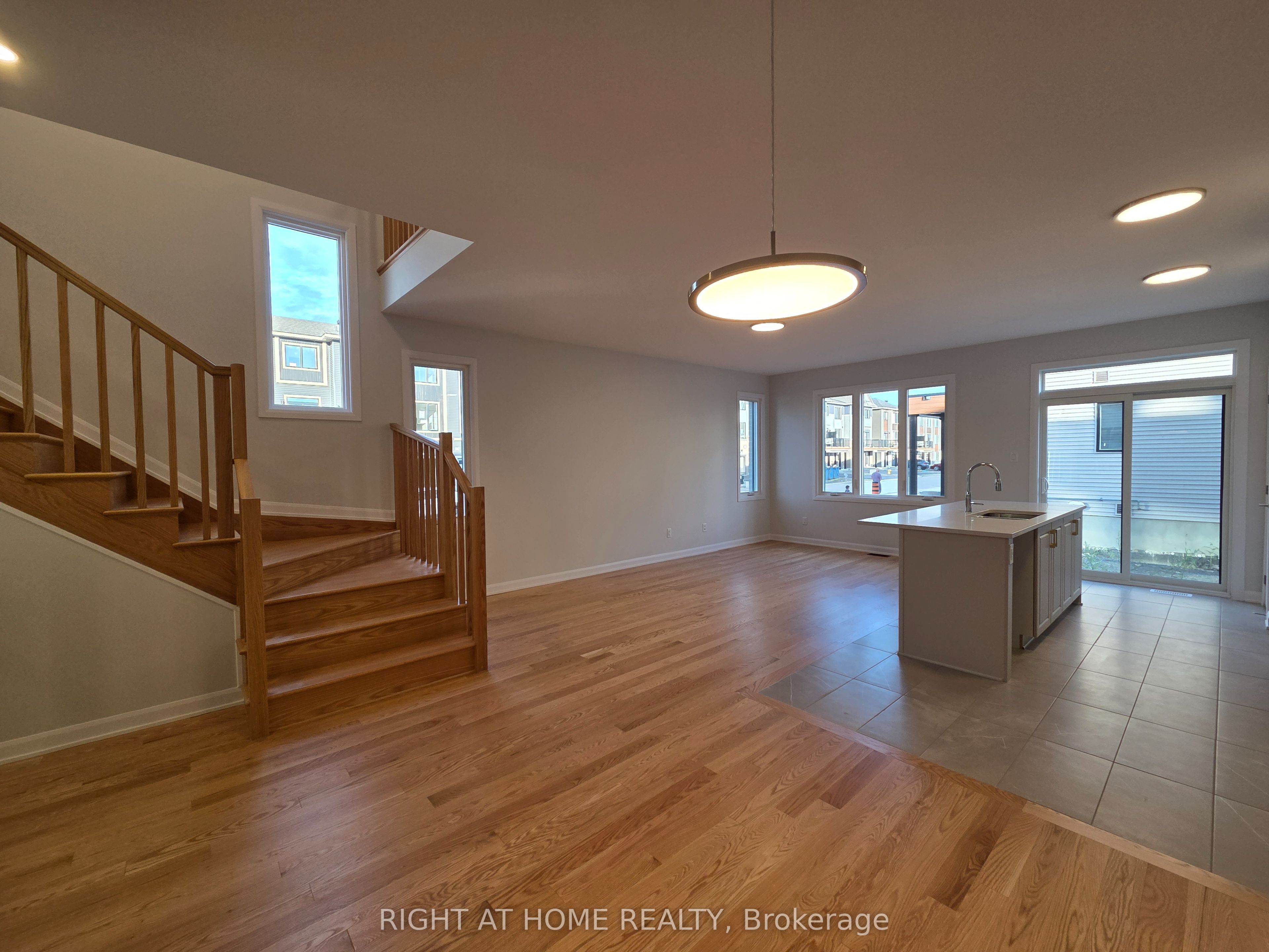 232 BANKSIDE Way, Barrhaven, ON K2J 7N1 photo 5