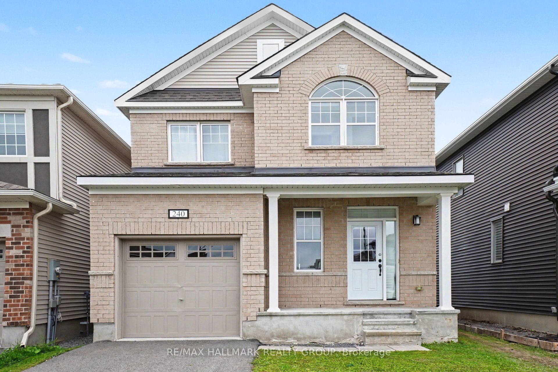 240 Sweetvalley Drive, Orleans - Cumberland and Area, ON K4A 5J1 photo 3