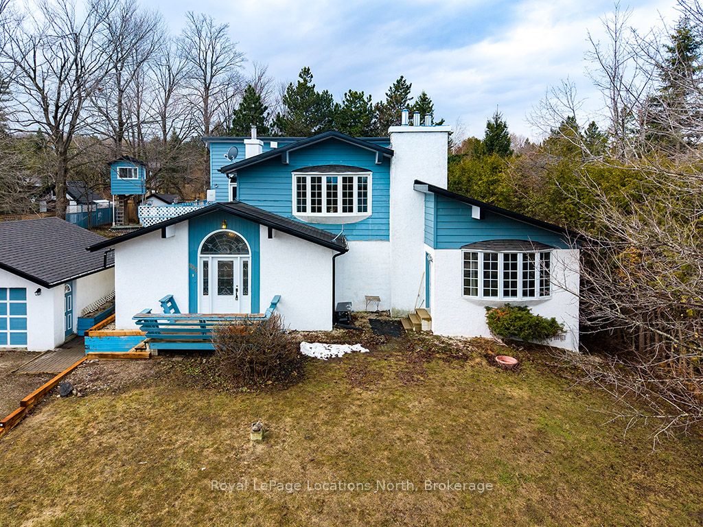 252 Swiss Meadows Boulevard, Blue Mountains, ON N0H 2E0 photo 2