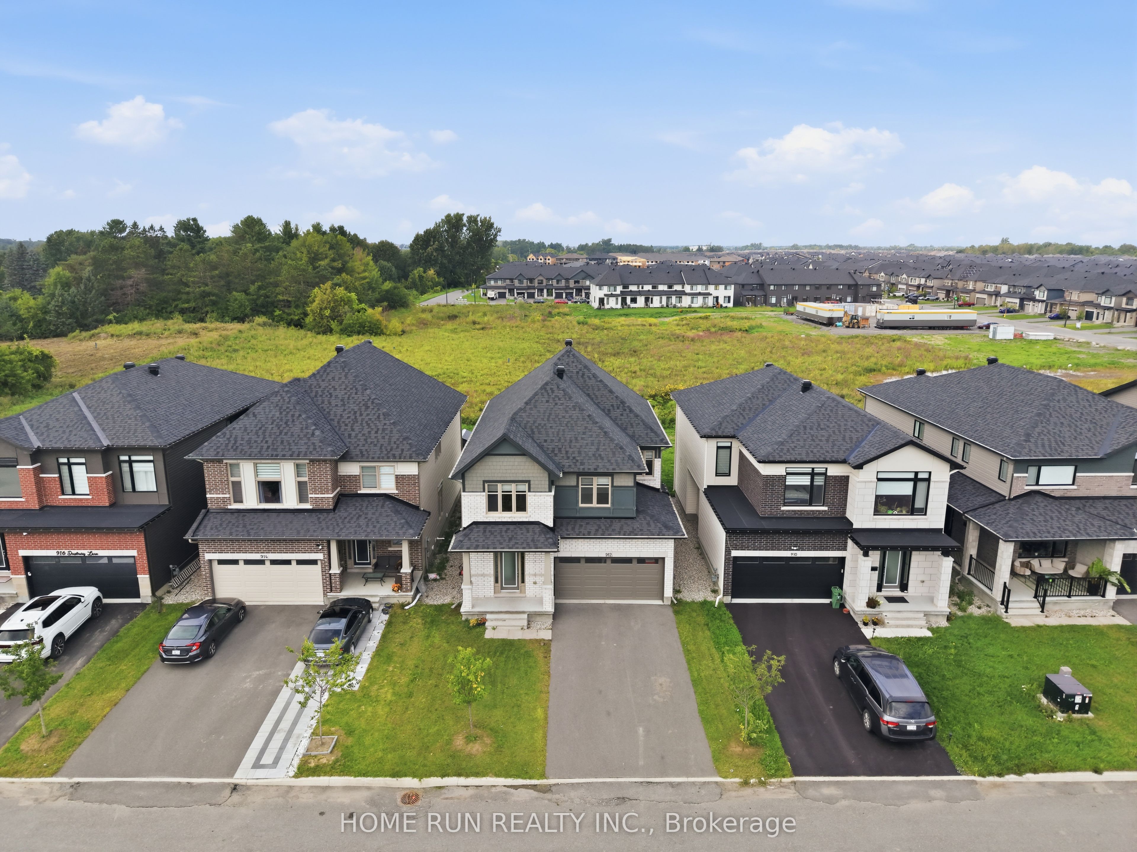 912 Duxbury Lane, Blossom Park - Airport and Area, ON K4M 0M2 photo 3