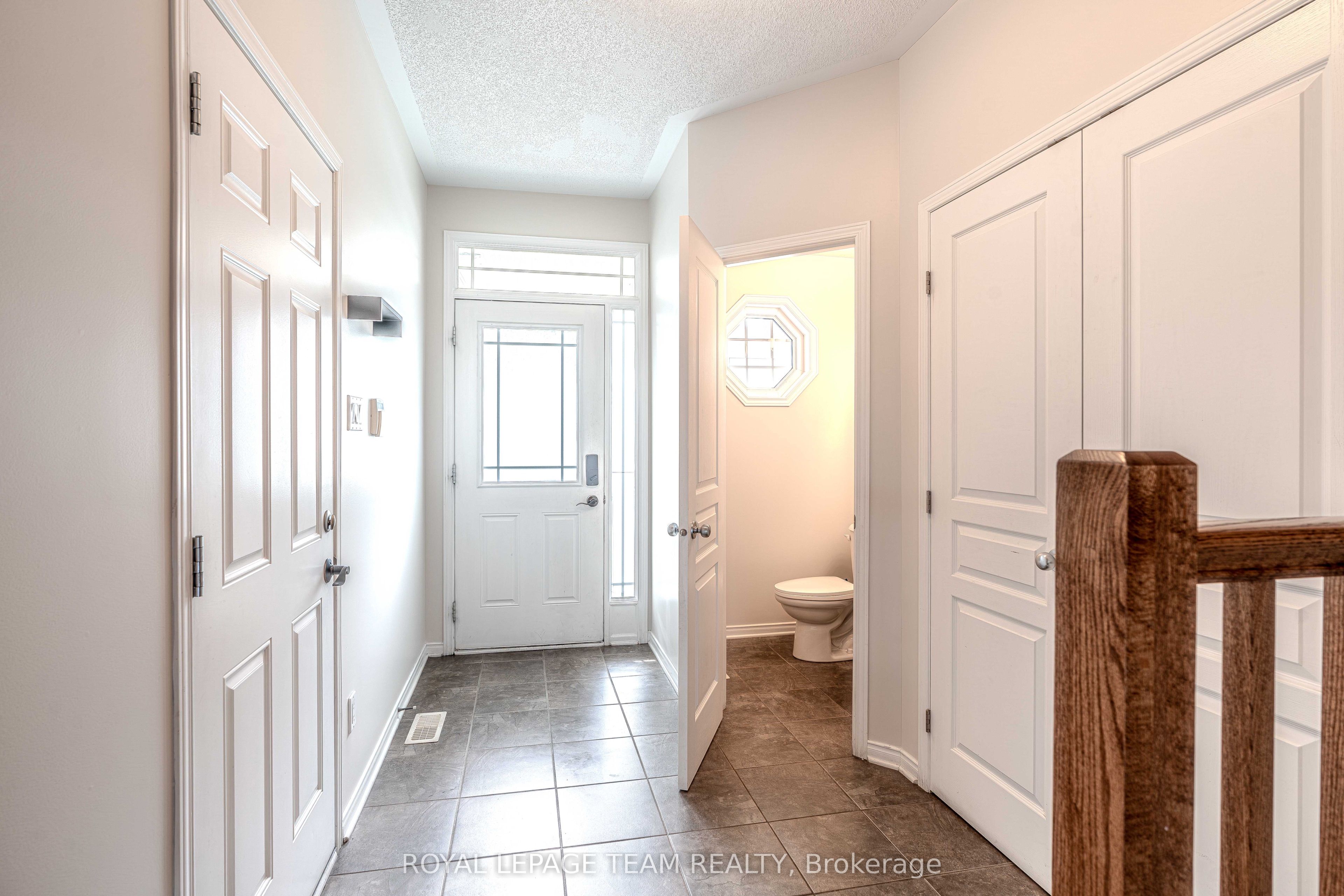 506 Pepperville Crescent, Kanata, ON K2M 0E3 photo 2