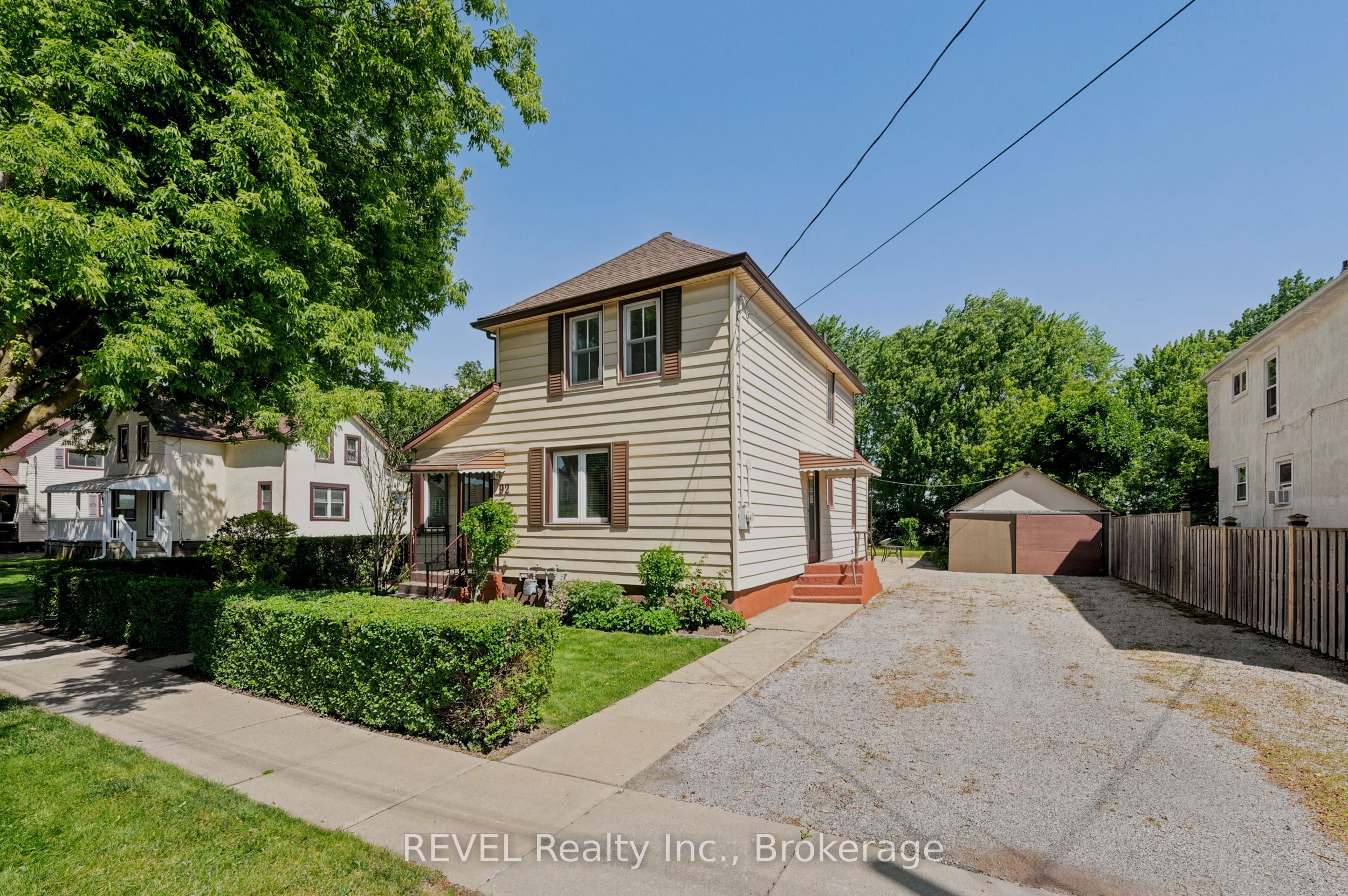 92 Saint Arnaud Street, Port Colborne, ON L3K 1M1 photo 3