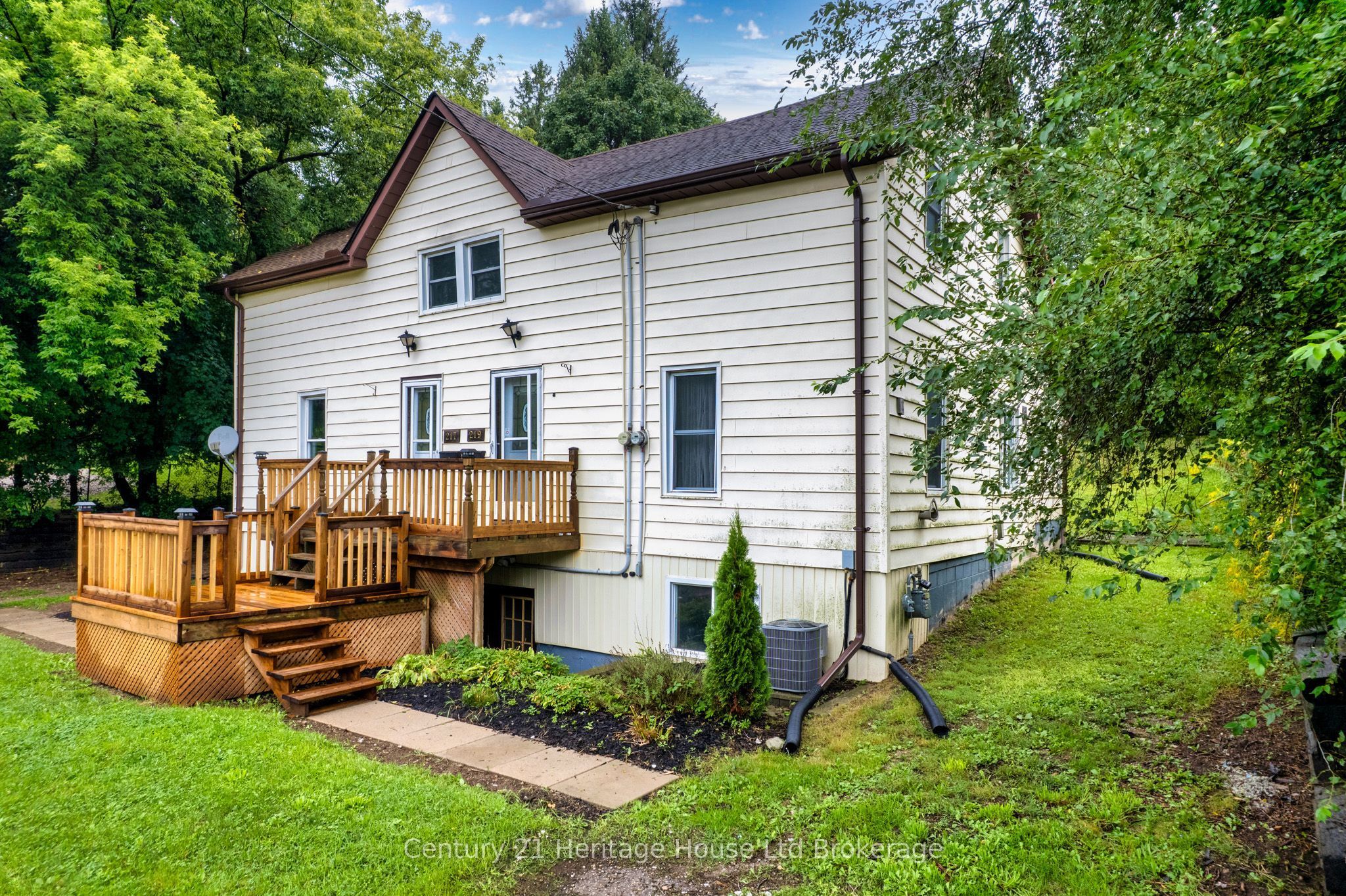 217-219 Merritt Street, Ingersoll, ON N5C 3A4 photo 3