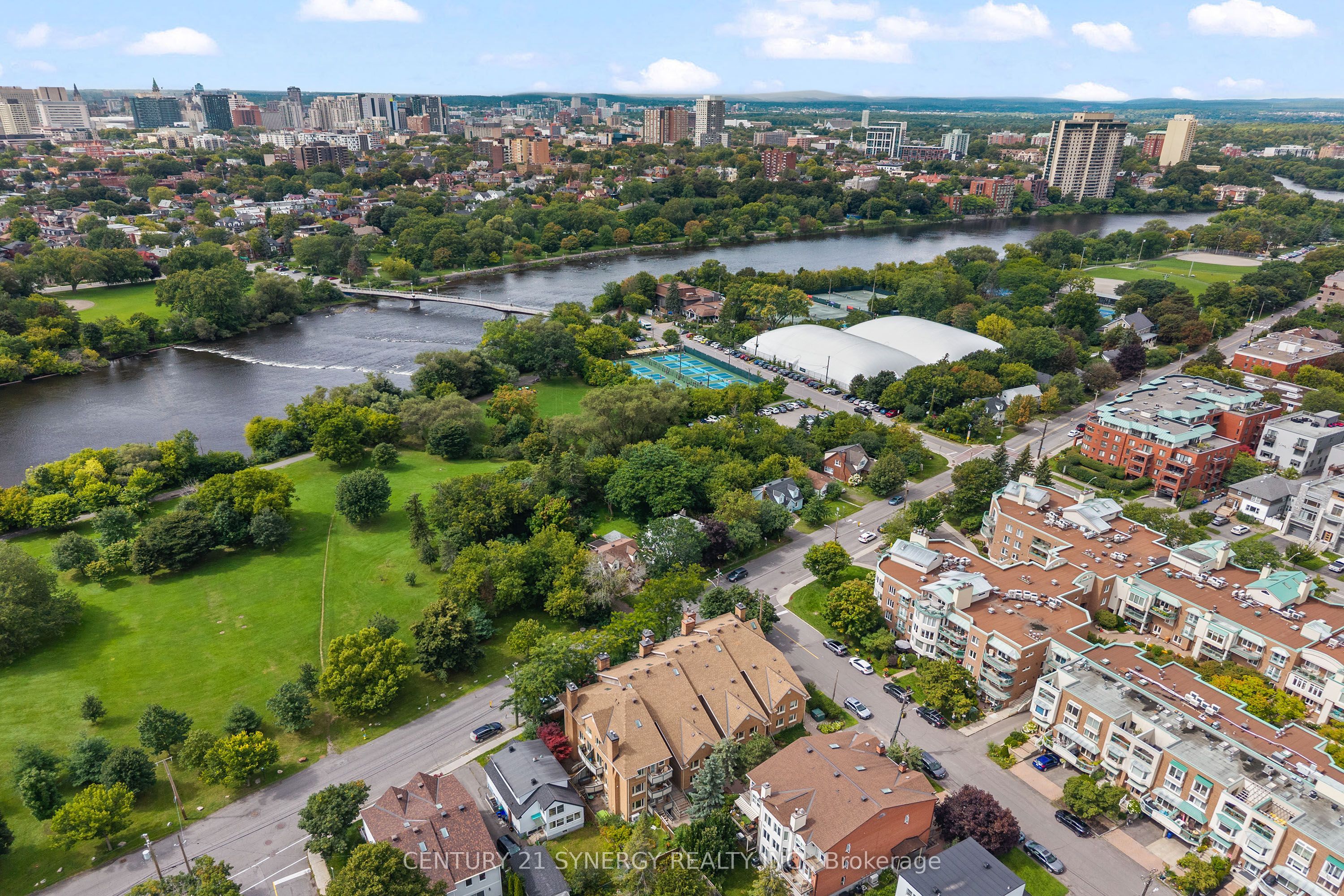 2 Columbus Avenue 5, Overbrook - Castleheights and Area, ON K1K 1R3 photo 3