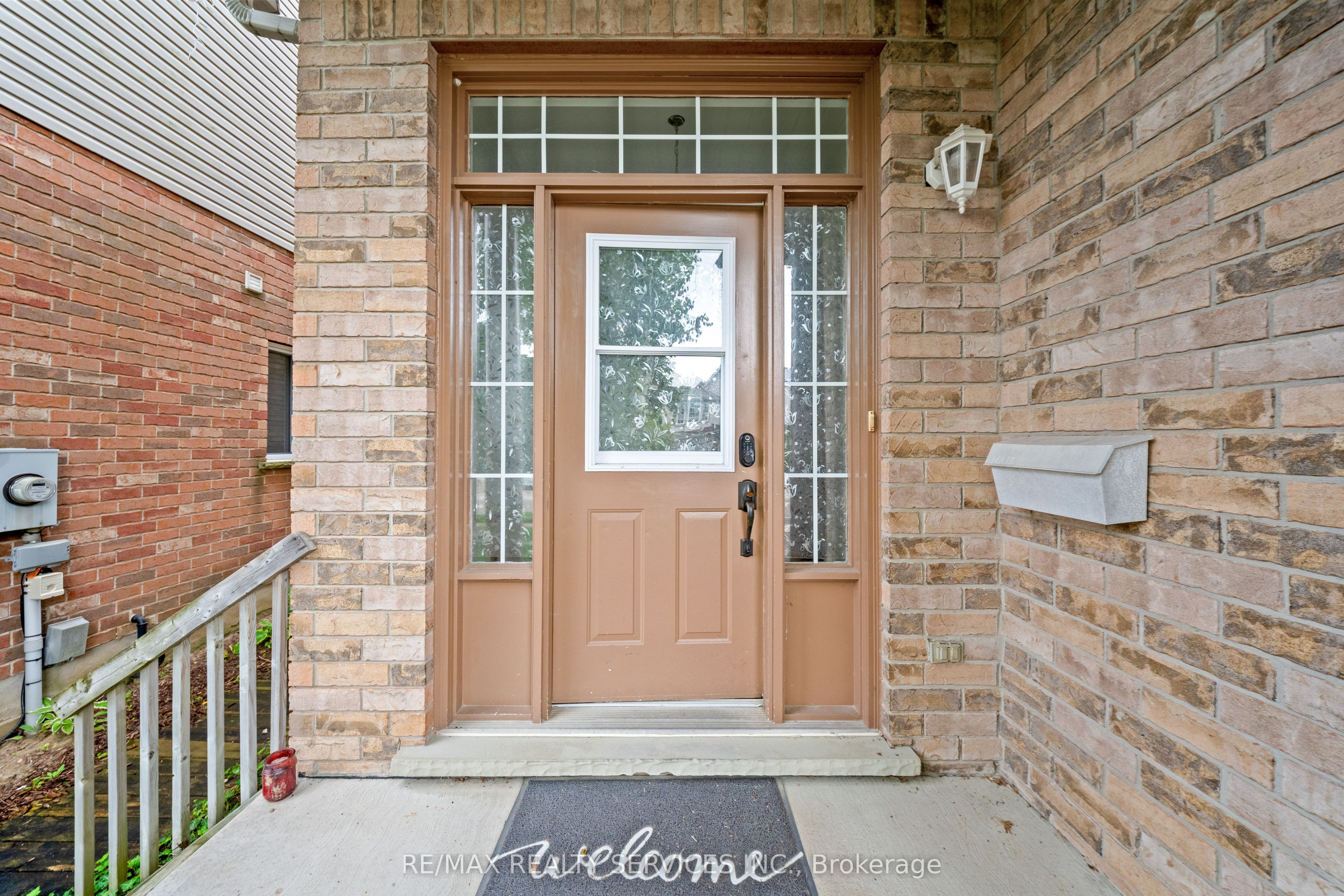 495 Brigantine Drive, Waterloo, ON N2K 4B7 photo 3