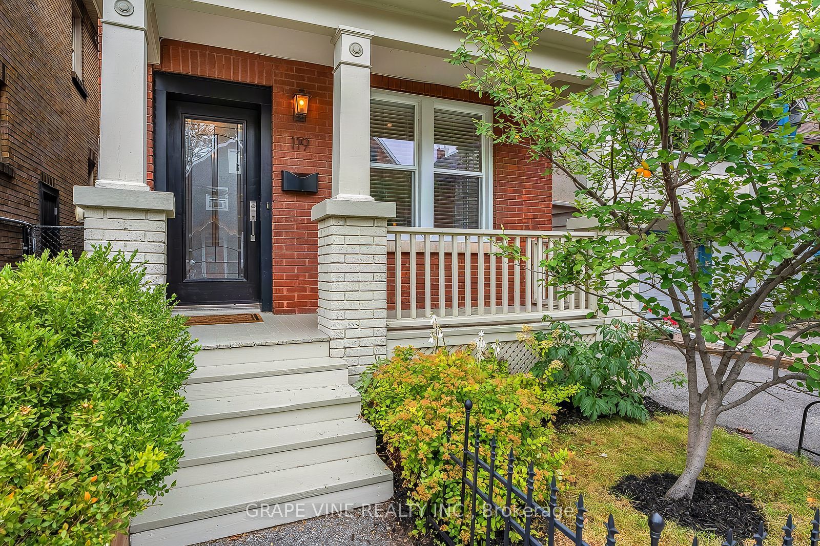 119 Frank Street, Ottawa Centre, ON K2P 0X3 photo 3