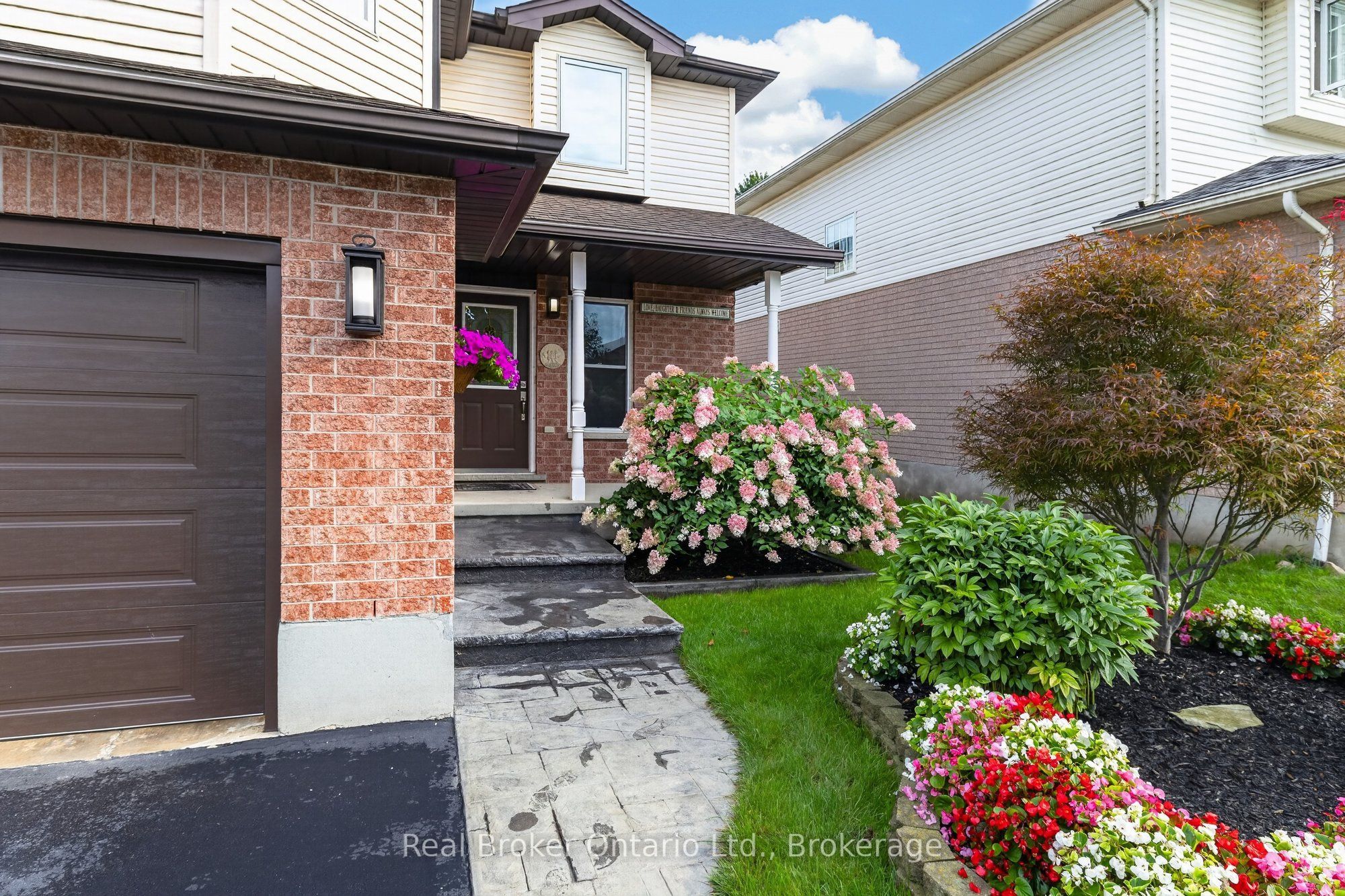 203 Country Club Drive, Guelph, ON N1E 3K8 photo 4