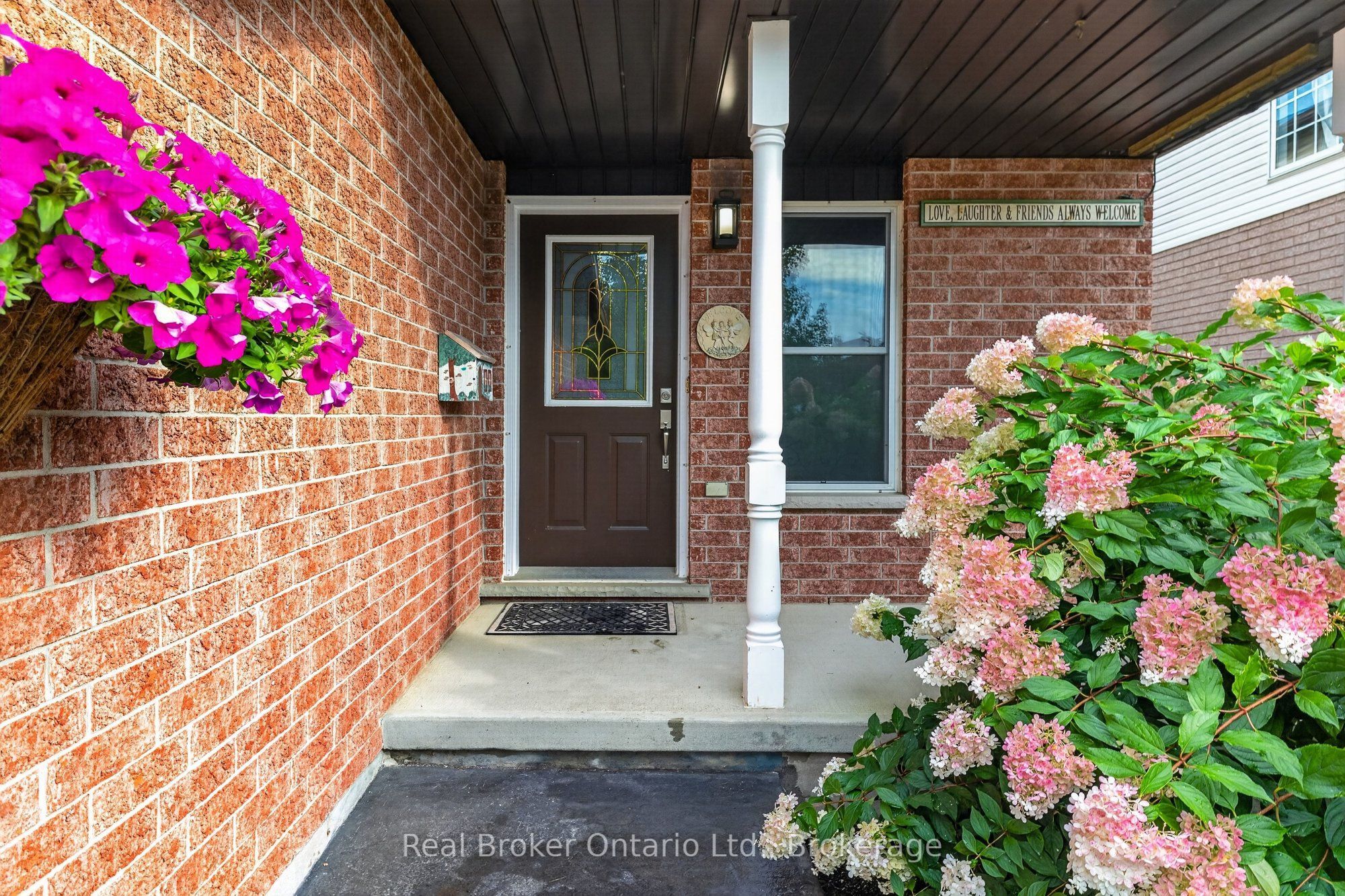 203 Country Club Drive, Guelph, ON N1E 3K8 photo 5