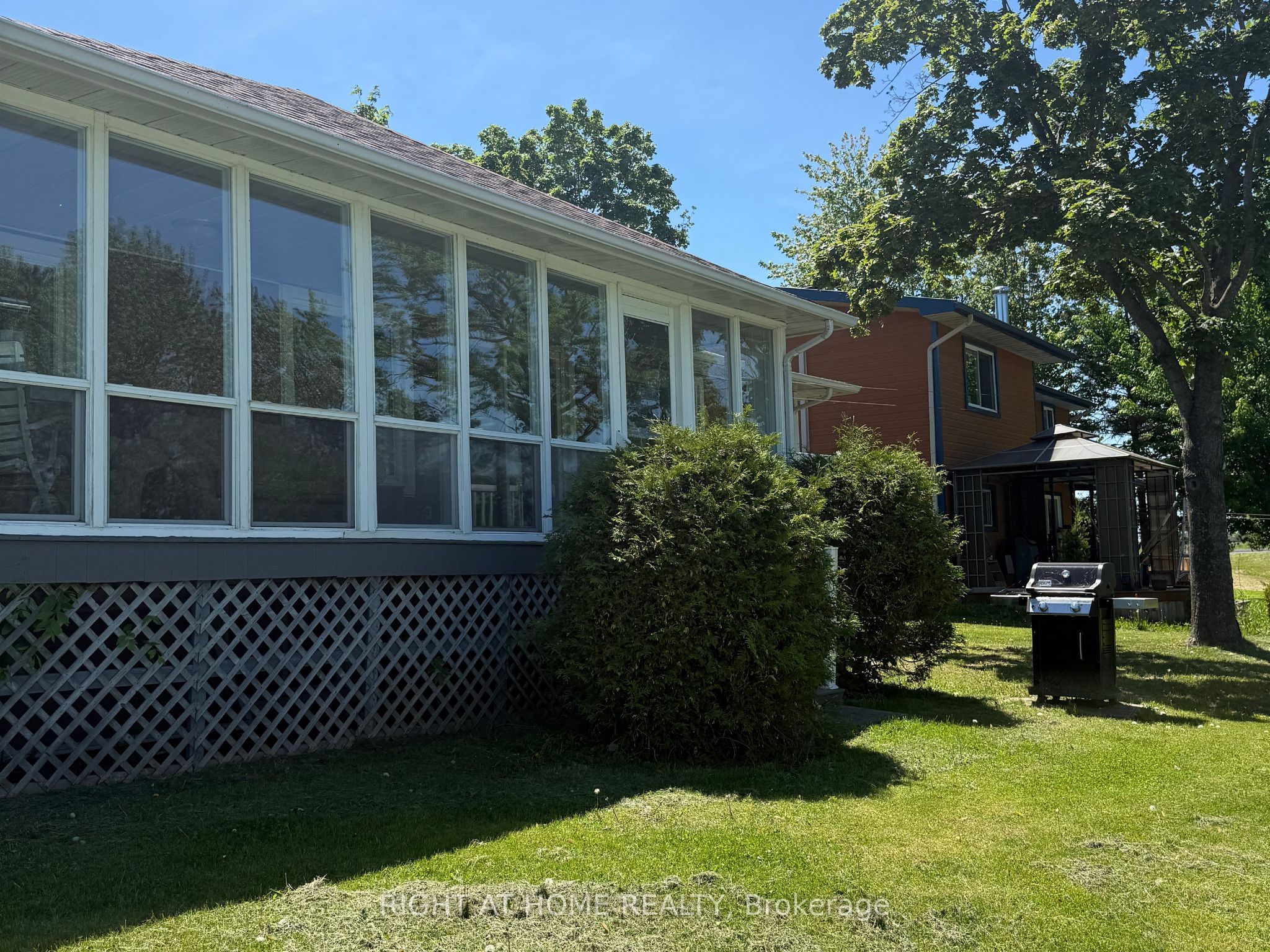 1103 Conc 1 Alfred Road, Alfred and Plantagenet, ON K0B 1J0 photo 4
