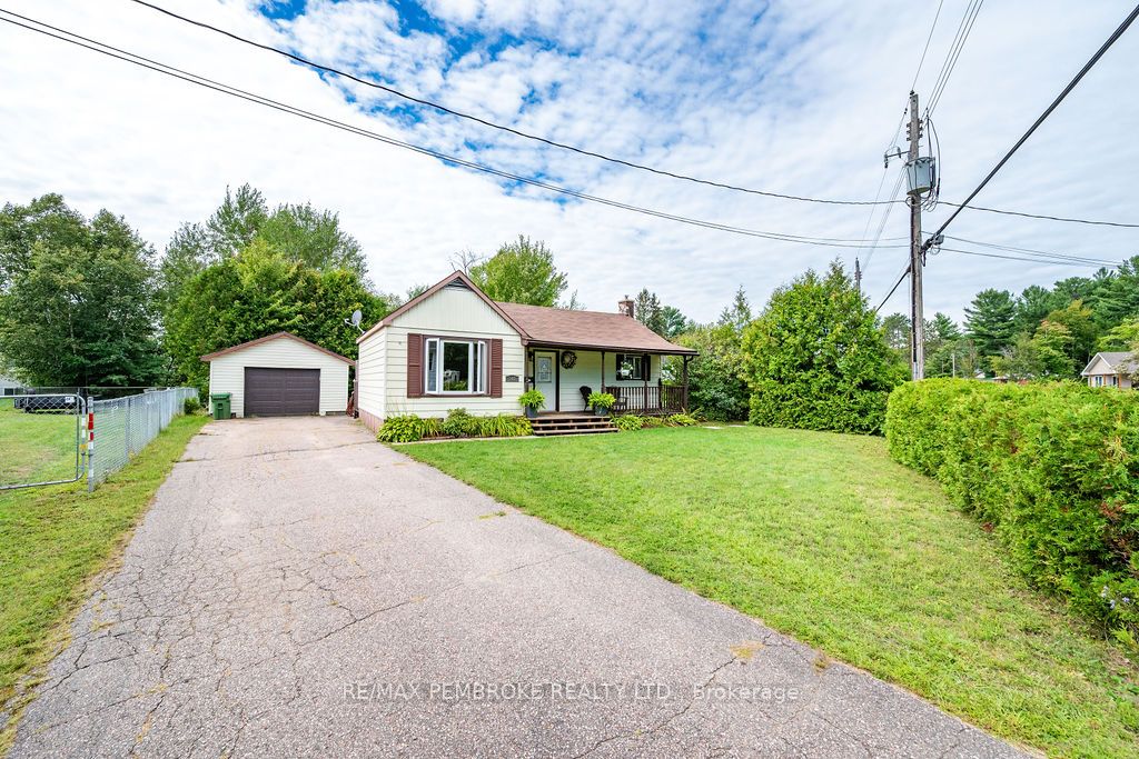 143 Schwanz Road, Petawawa, ON K8H 1Y6 photo 4