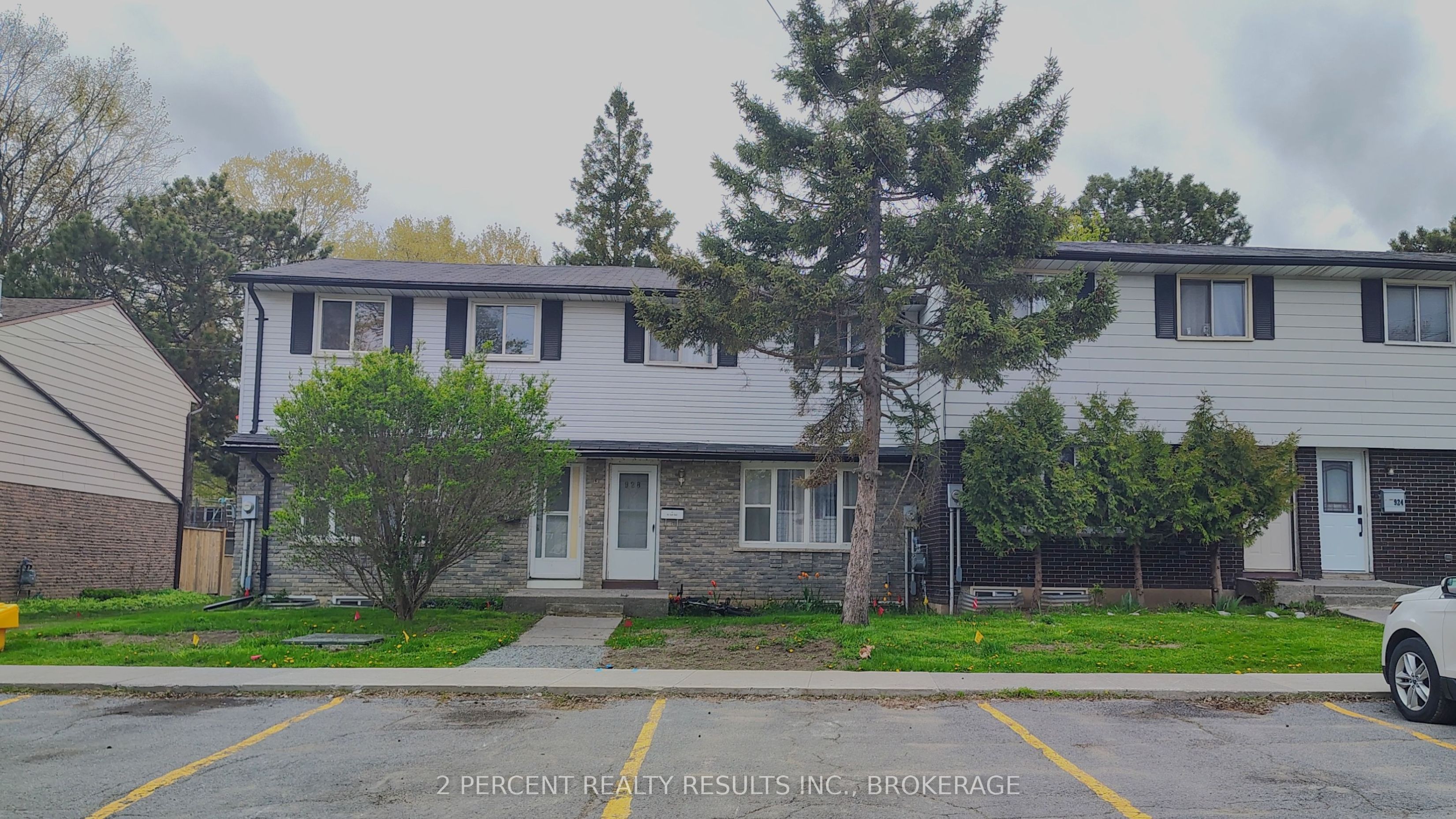 928 Oakview Avenue, Kingston, ON K7M 6V6
