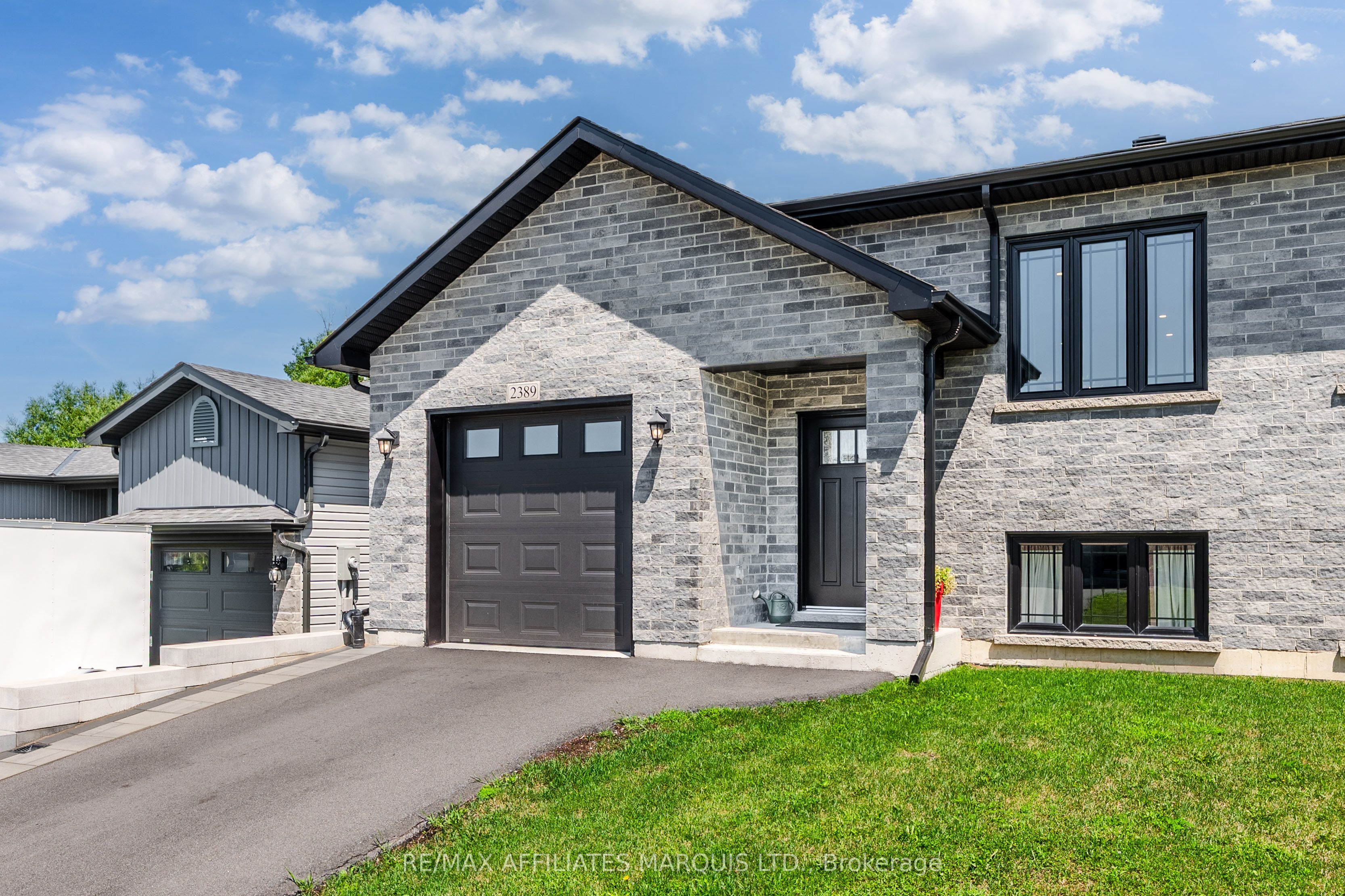 2389 Watson Crescent, Cornwall, ON K6H 0H8 photo 3