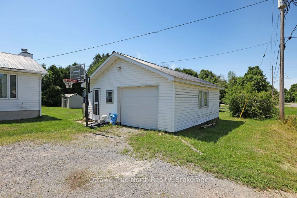 45 Alston Street, McNab/Braeside, ON K0A 3L0 photo 3