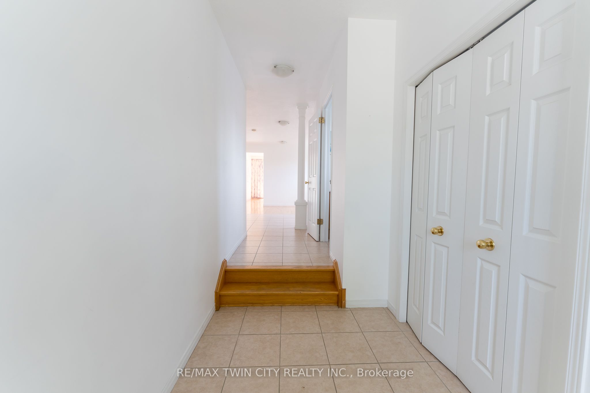 211 Sleaford Street, Waterloo, ON N2J 4Z8 photo 4