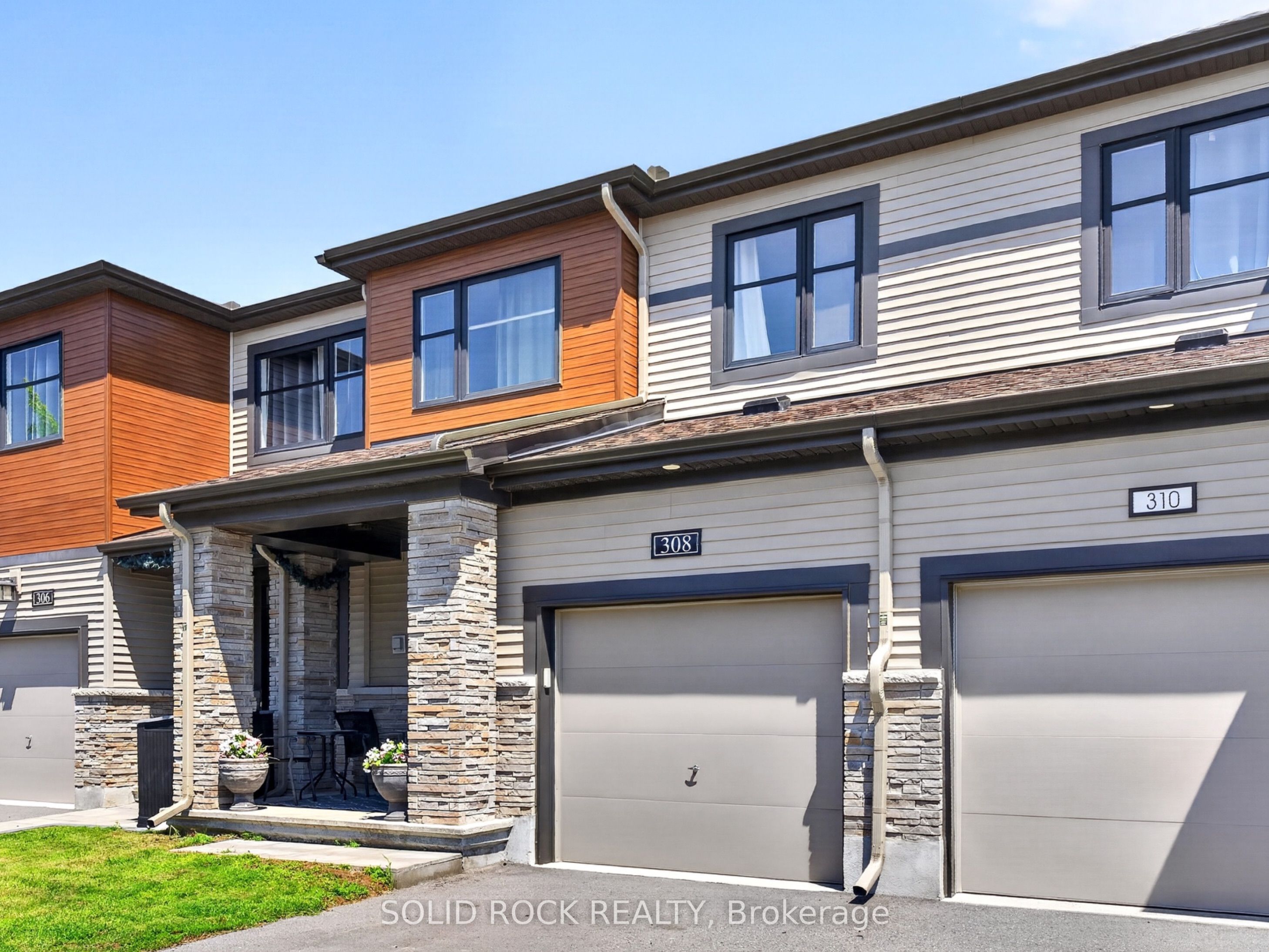 308 Drumlish Lane, Barrhaven, ON K2J 6Y1 photo 4
