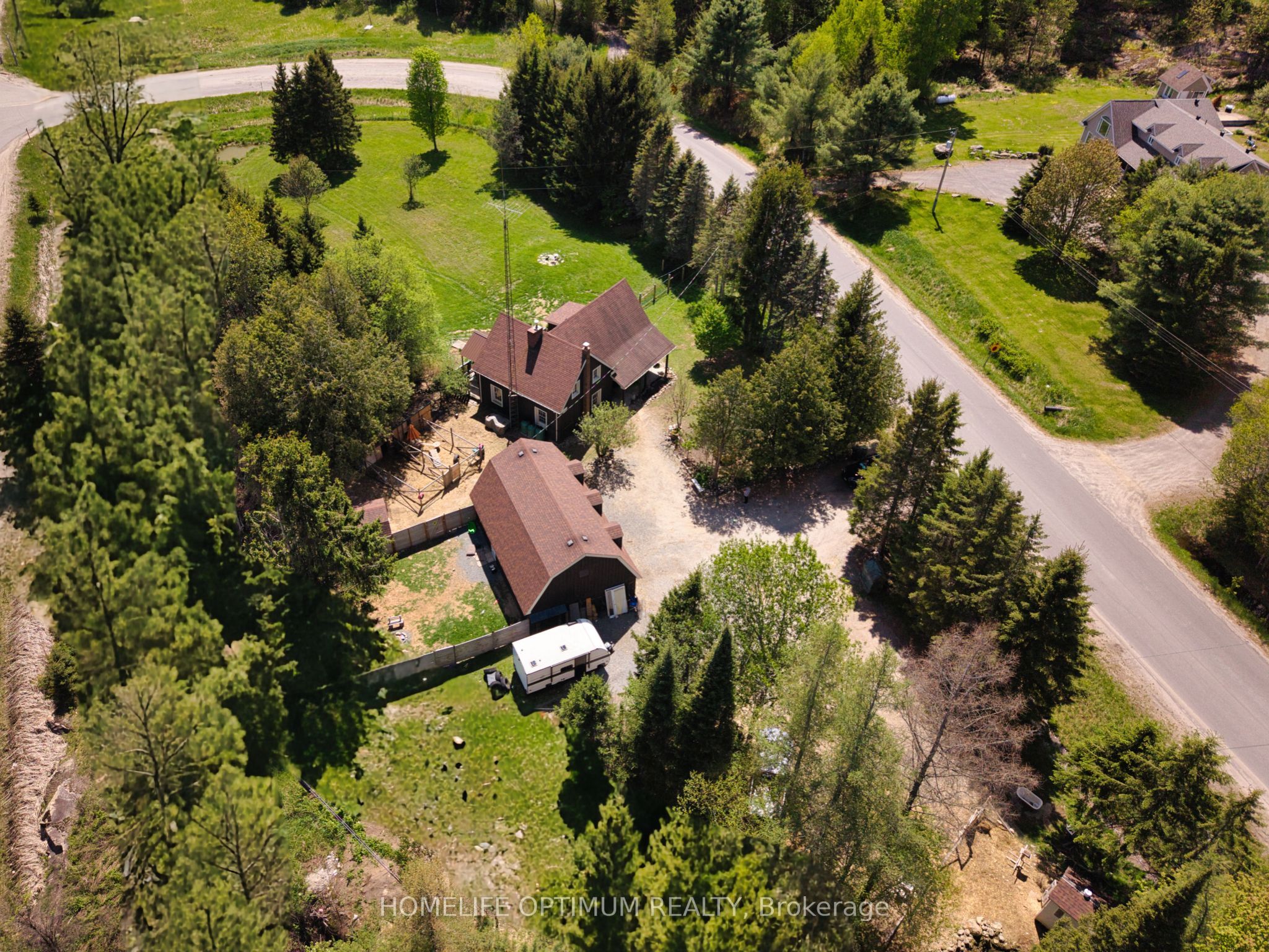 41 Allensville Road, Huntsville, ON P0B 1M0