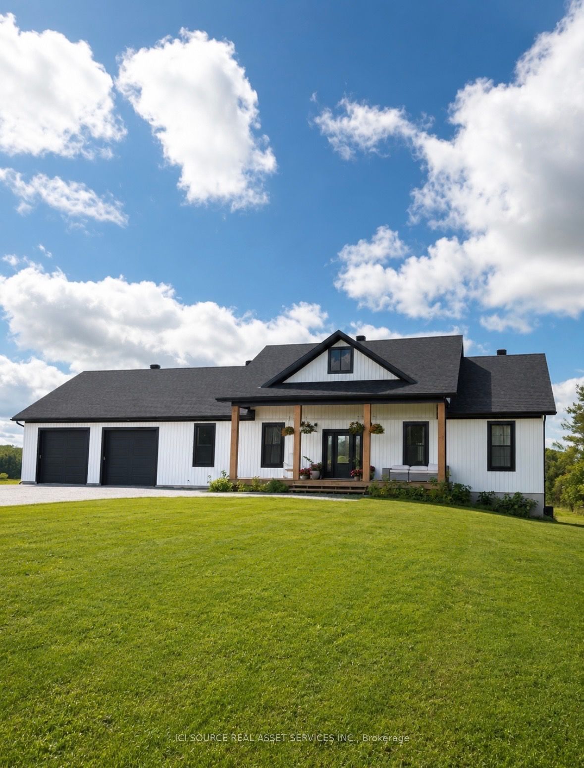 723 Rosedale Road S, Montague, ON K7A 4S7