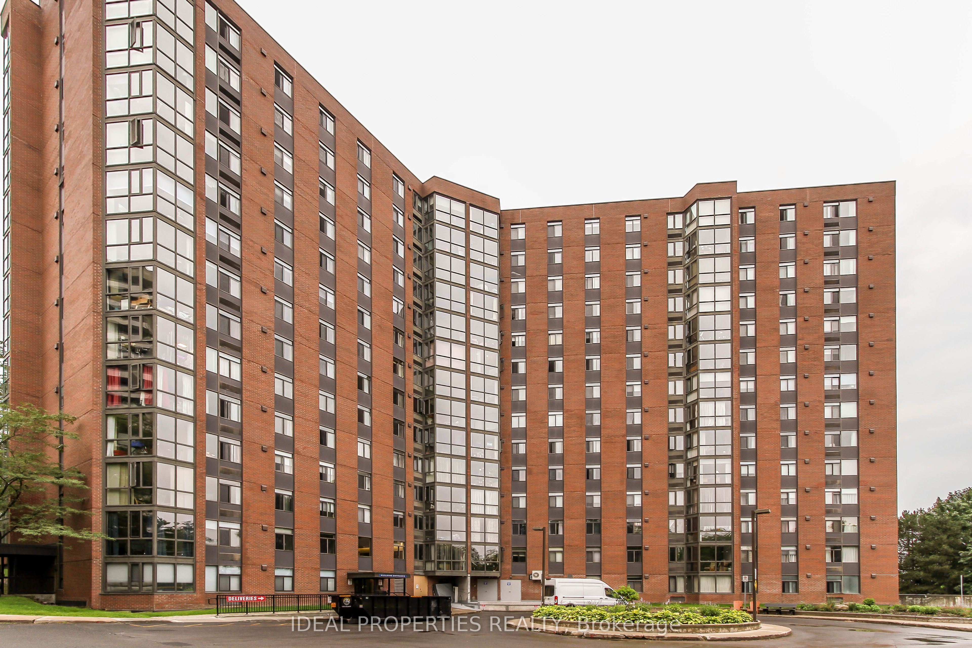 2871 Richmond Road W 1213, Britannia Heights - Queensway Terrace N and Area, ON K2B 8M5 photo 3