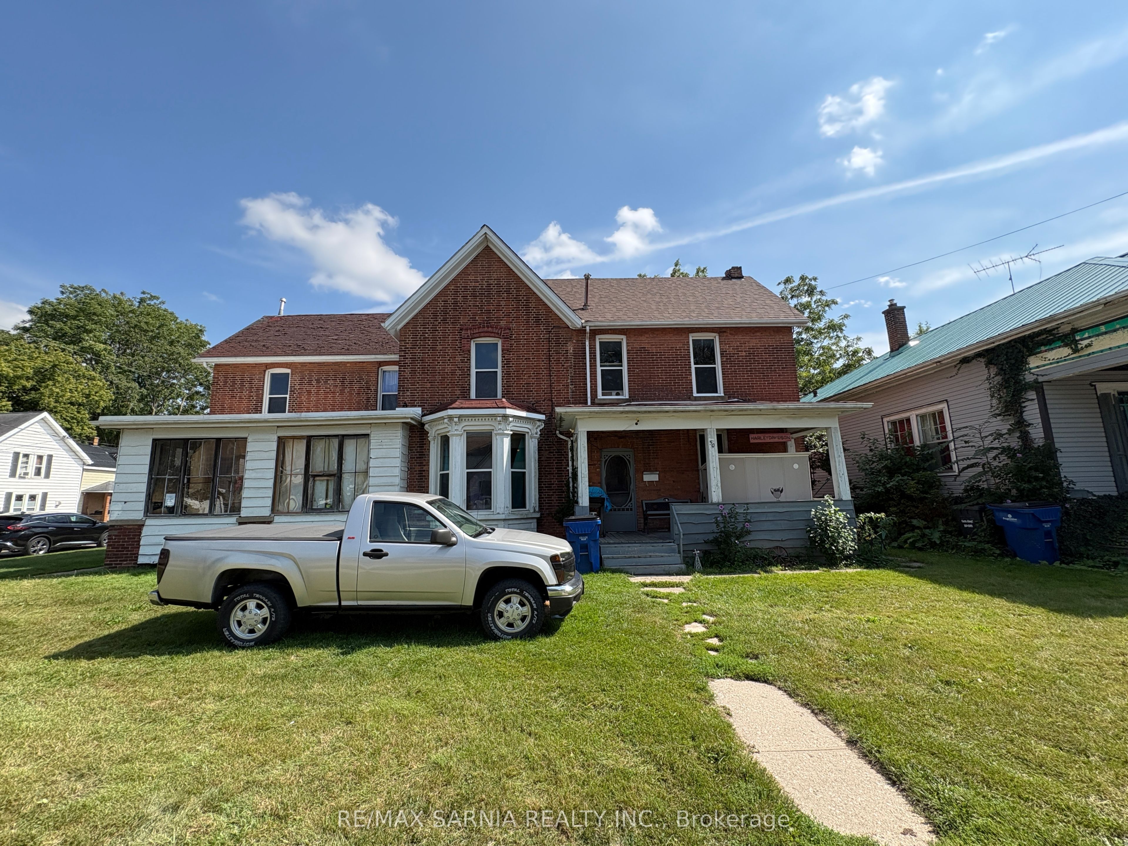 50 Lorne Avenue 48, 49, 50, Chatham-Kent, ON N7M 1R9 photo 2