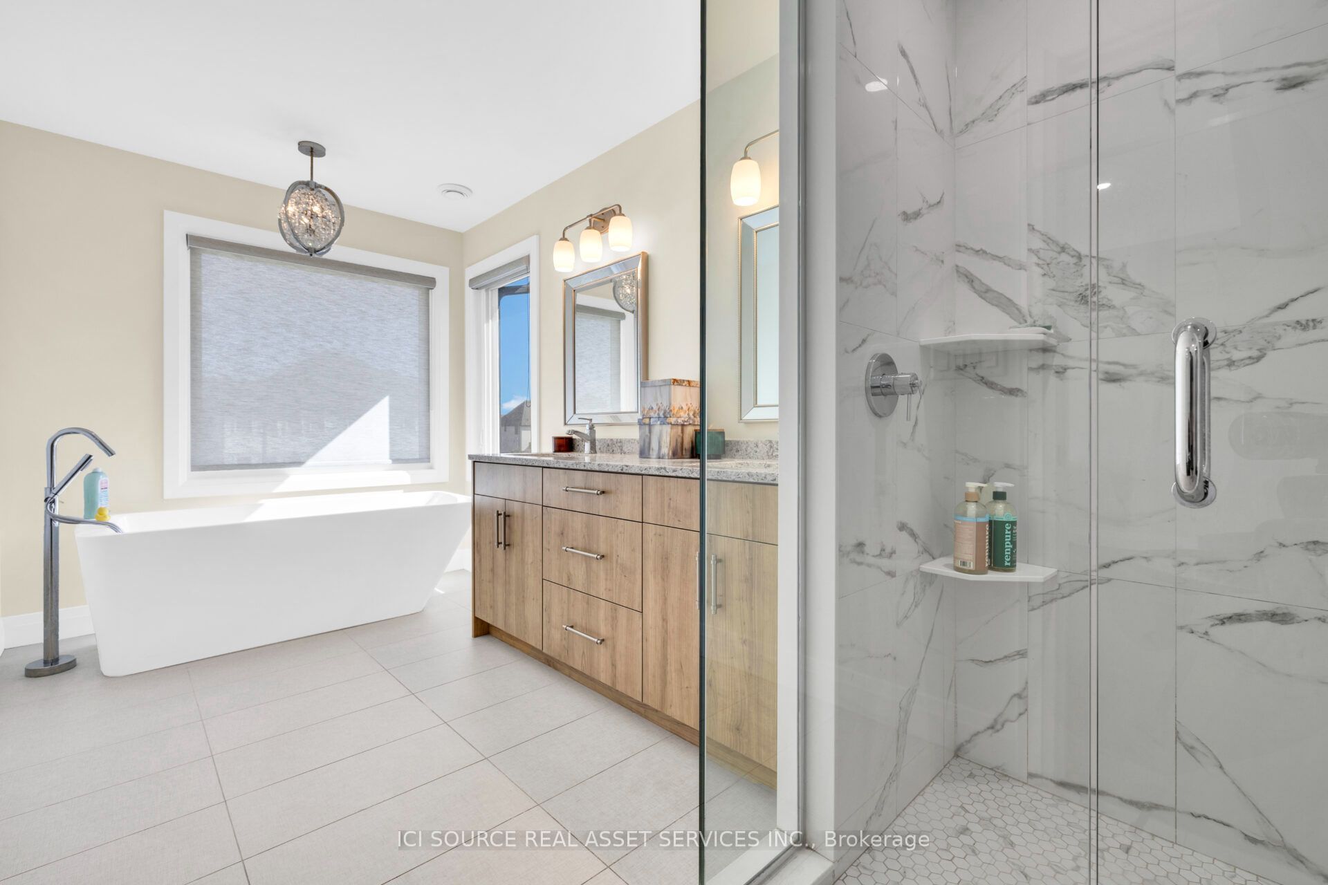 155 Whelan Drive, Amherstburg, ON N9V 0G7 photo 4