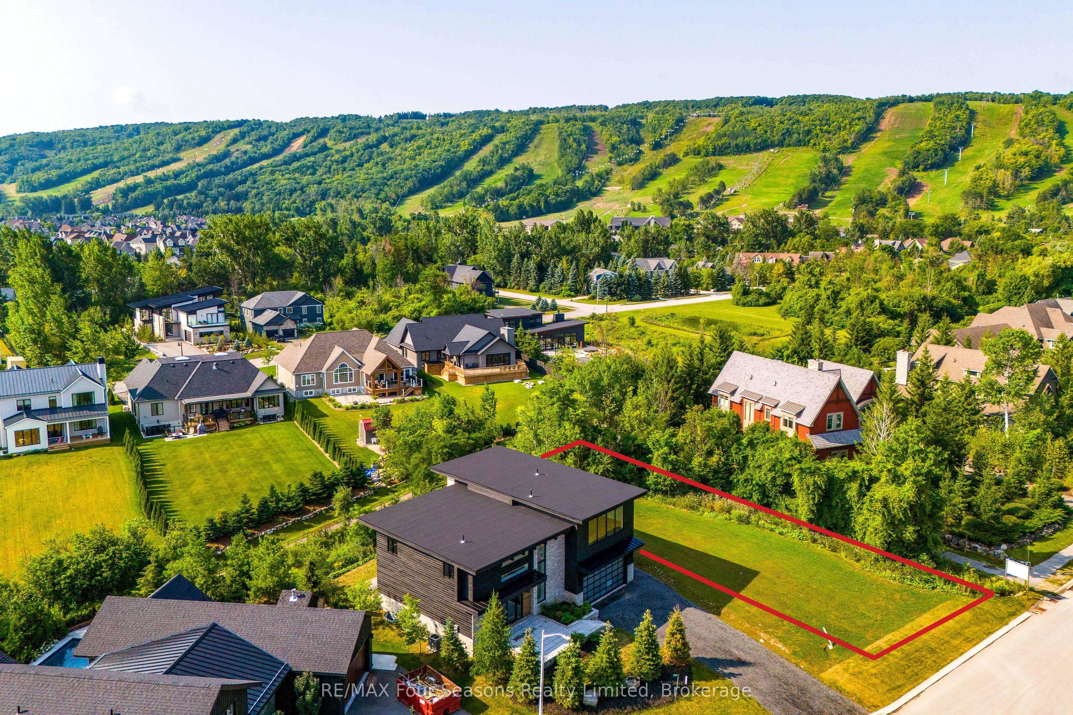 Lot 1 Salzburg Place, Blue Mountains, ON L9V 0S8