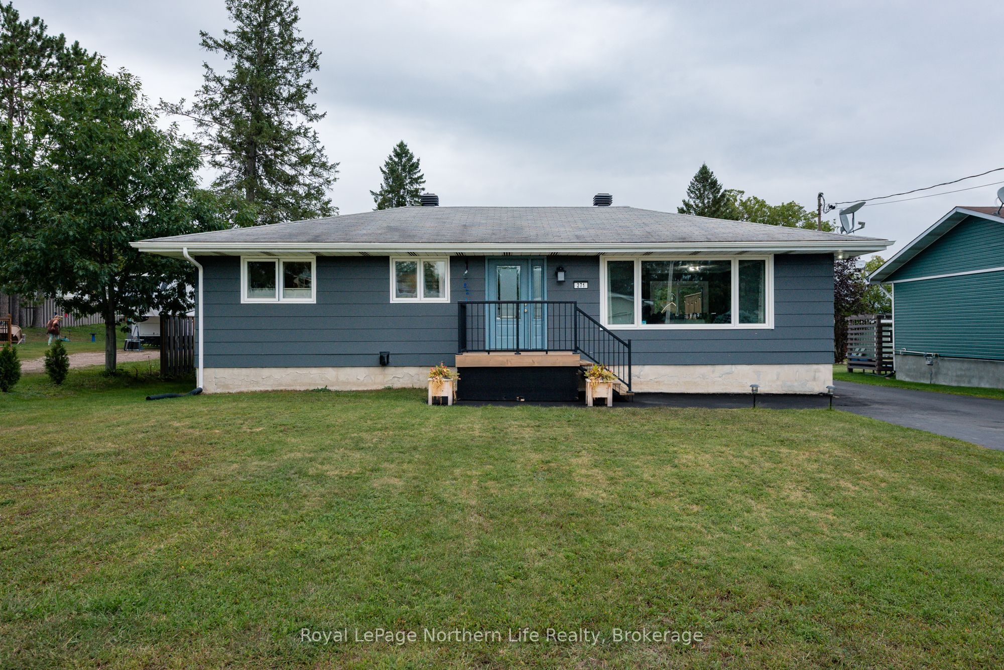271 EIGHTH Street, Mattawa, ON P0H 1V0 photo 2