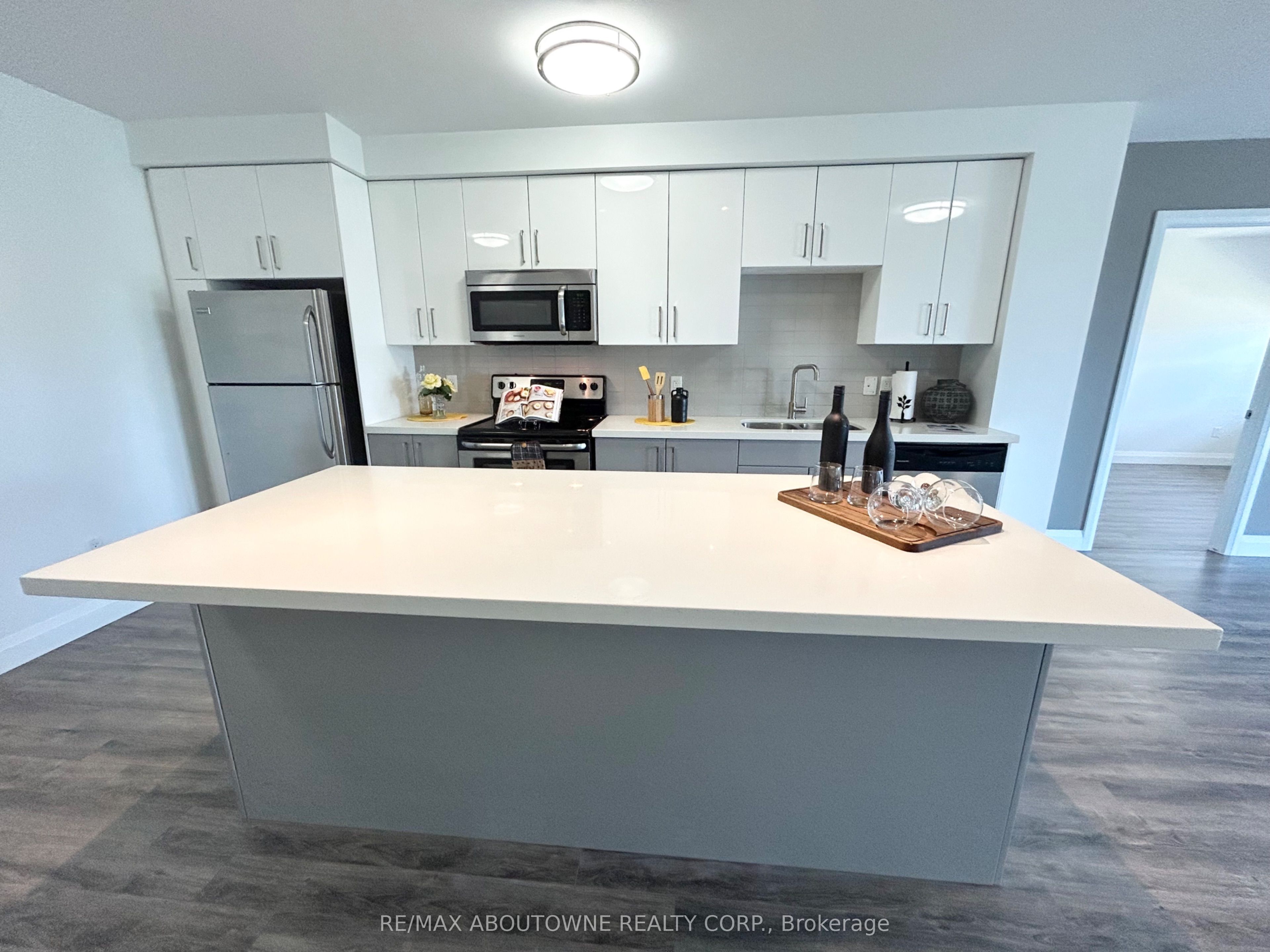 460B Belmont Avenue W 309, Kitchener, ON N2M 0B3 photo 5