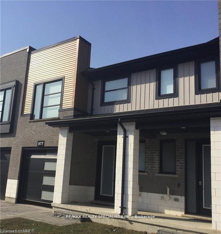 977 West Village Square 977, London North, ON N6H 0J7 photo 2